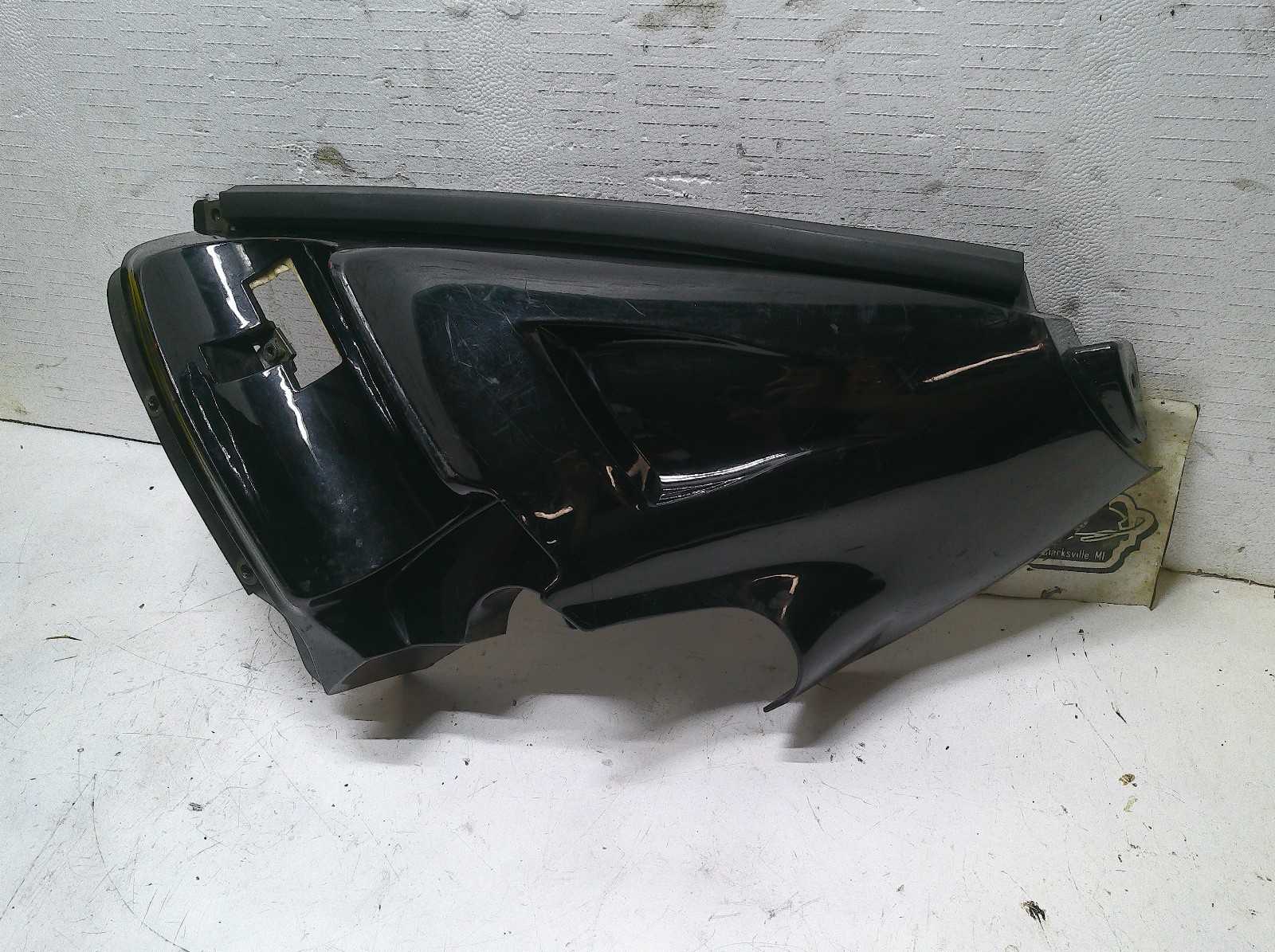 ’94-’96 Yamaha Vmax Snowmobile Right Black Hood Nose Shock Panel Cover Shroud