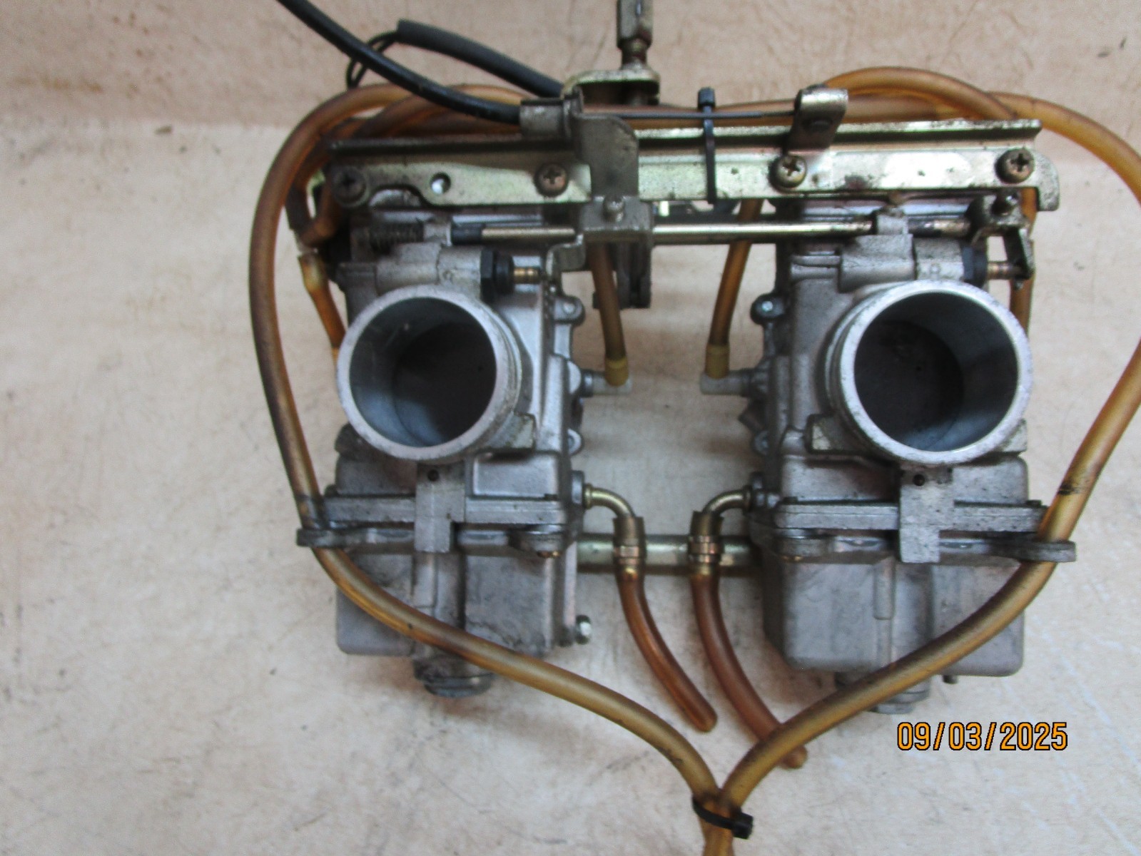 1997 97 98?  YAMAHA VMAX  XTC 600 DUAL CARBURETOR CARB