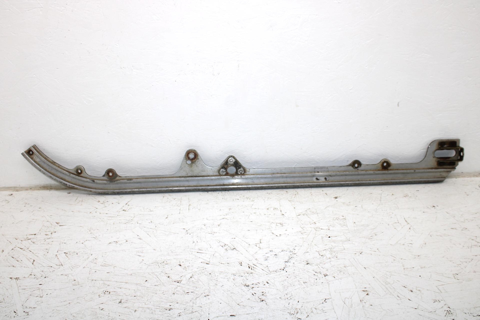 1992 Yamaha Exciter Ii Le Oem Right Skid Frame Rail SY126