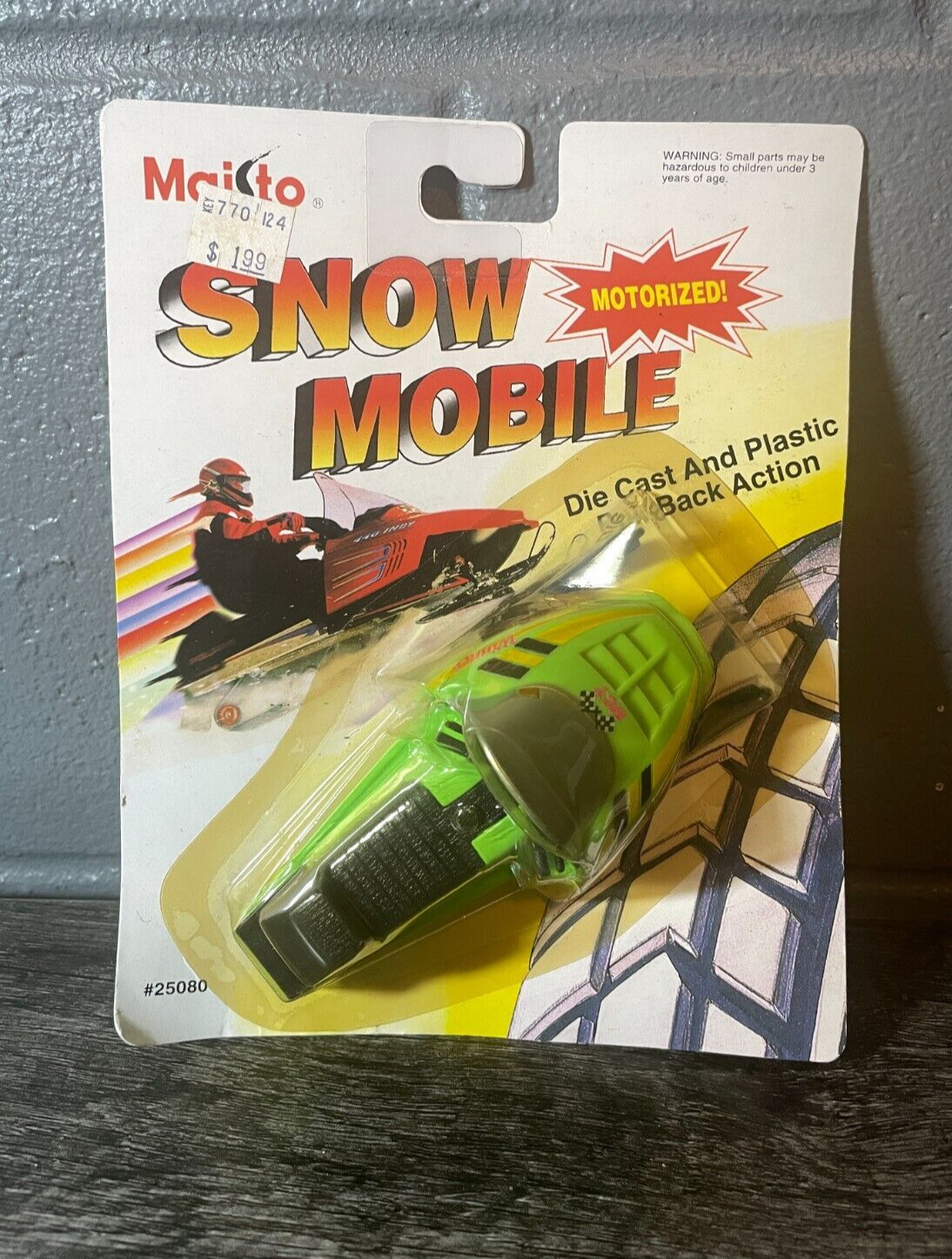 Rare 1994 Maisto Snow Mobile Motorized Green Artic Cat Vintage on Card