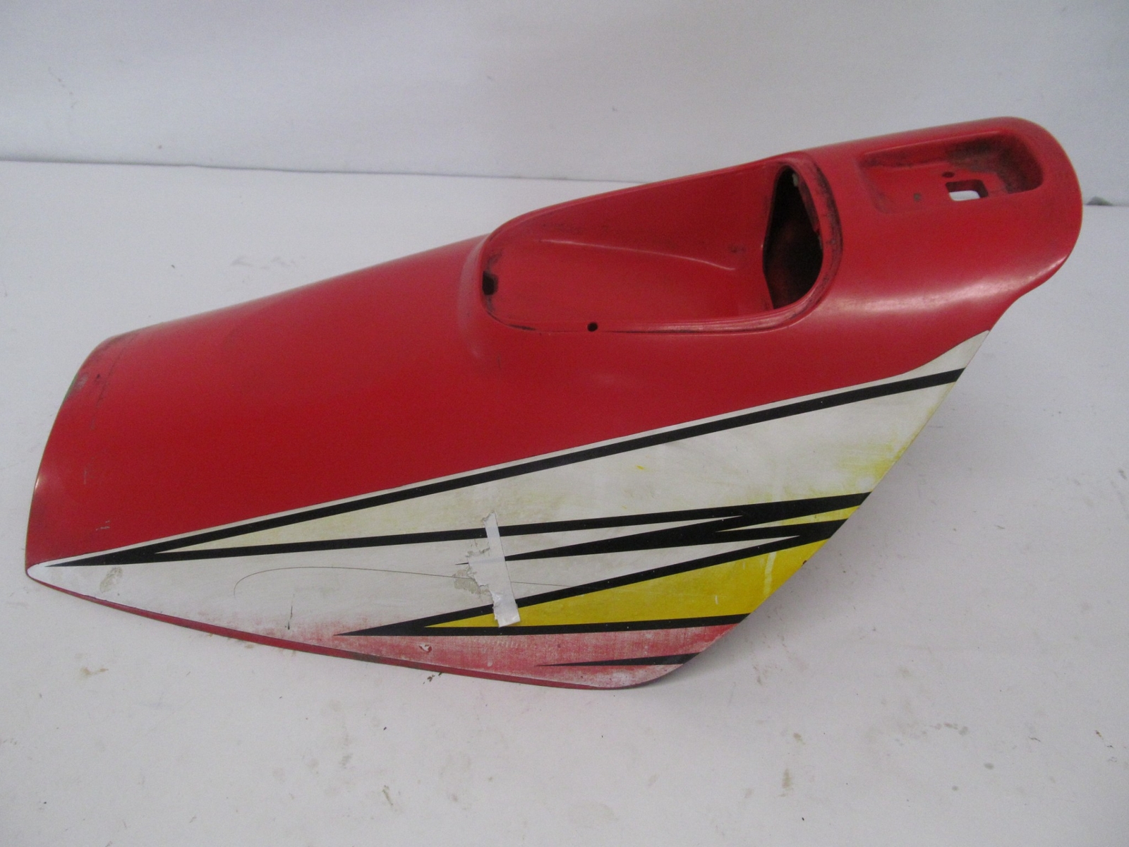 1996 ARTIC CAT MONTE CARLO TIGERSHARK 900 HATCH COVER RED