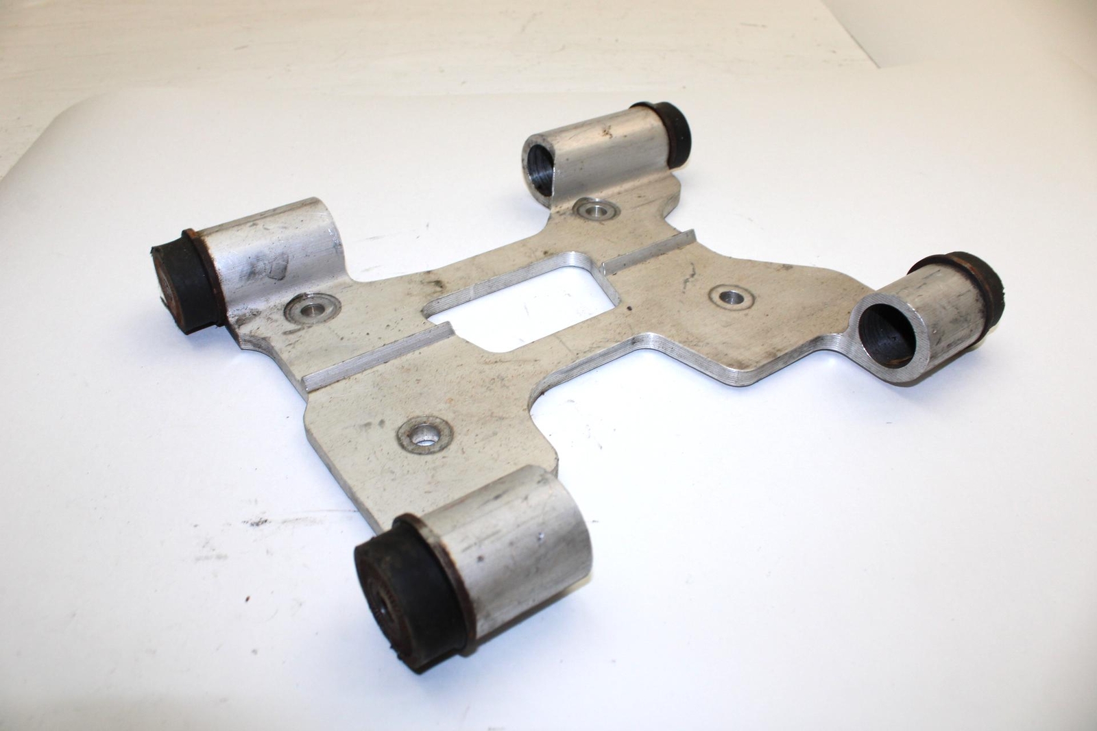 2005 Ski-doo Mxz 800 Ho Oem Engine Support Plate 512060051 B222