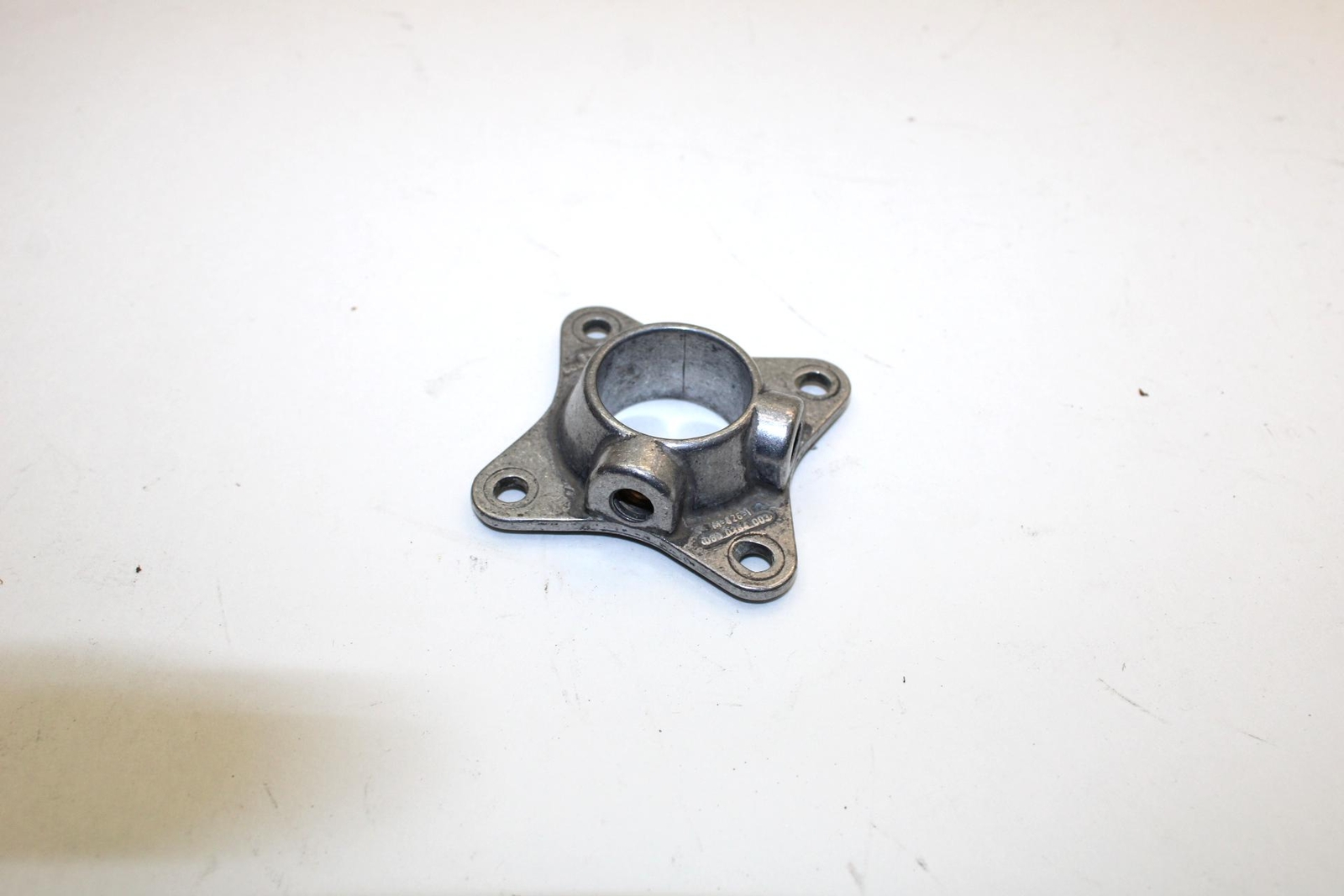 1999 Ski-doo Mxz 670 Oem Swaybar Housing 506139000 Q3031