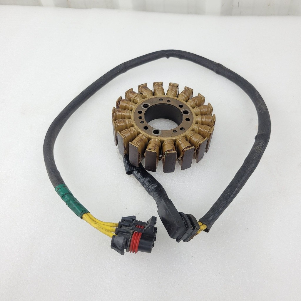 BRP (Can-am / Ski-doo) – 420685630 – (new ref. 420685632) stator plate xt, xtp