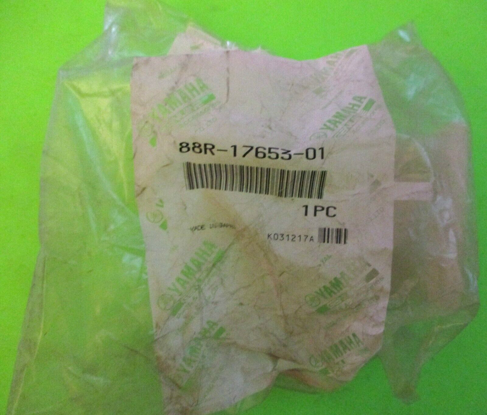 NOS VINTAGE YAMAHA SNOWMOBILE SLIDER ~ PART # 88R-17653-01-00 WE SELL NOS PARTS!