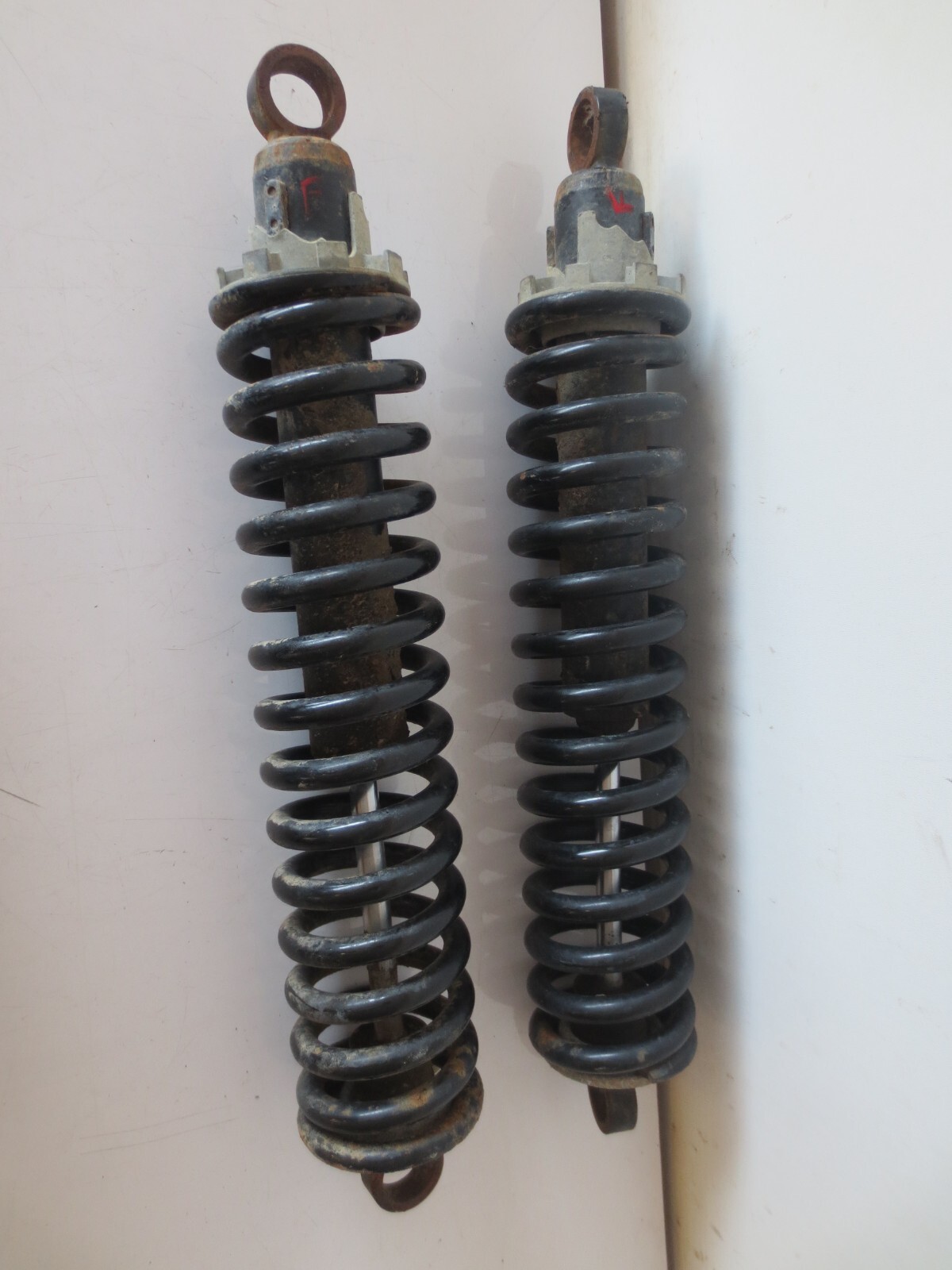 2004 Artic Cat 500 Auto FIS Used OEM Front Shocks Springs Absorbers NEEDS