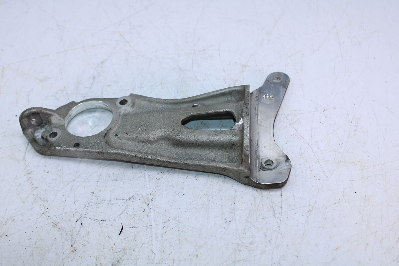 2018 Ski-Doo Renegade 600 Sport Carb Driven Pulley Support 518328346