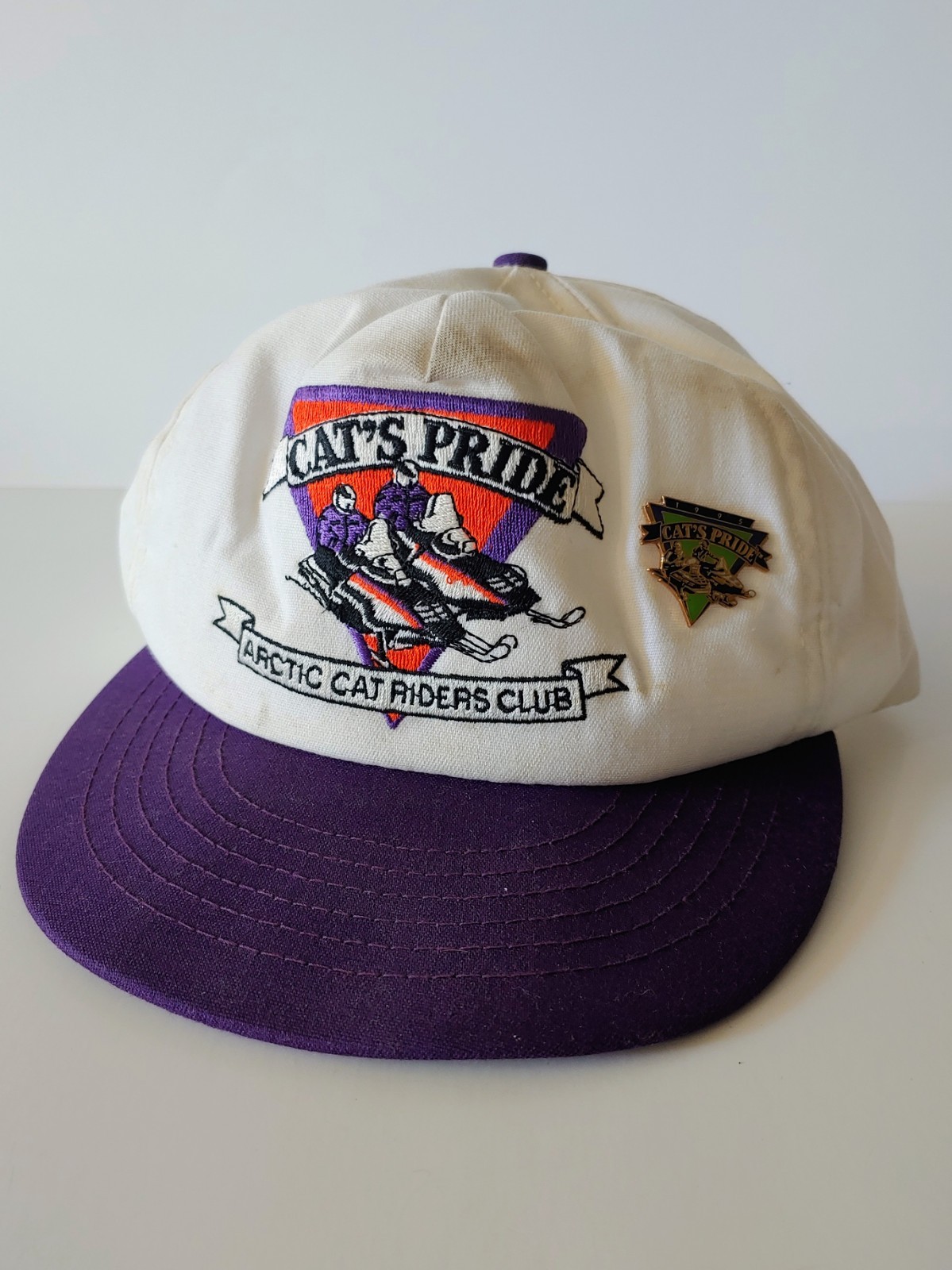 Vtg 90s Artic Cat Snowmobile Riders club 1995 Embroidered SnapBack Hat W/ Pin