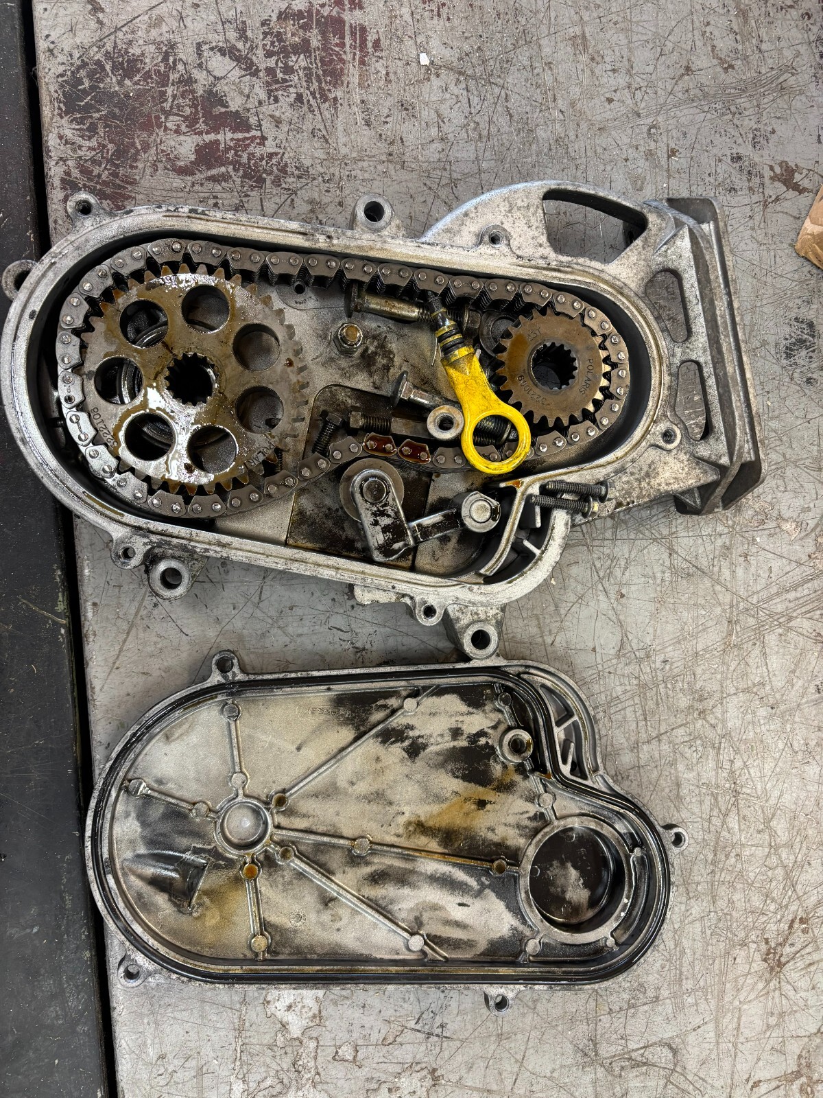 2002 POLARIS RMK 800 RMK EDGE TRACK CHAIN COMPLETE CASE CHAINCASE  RW7272