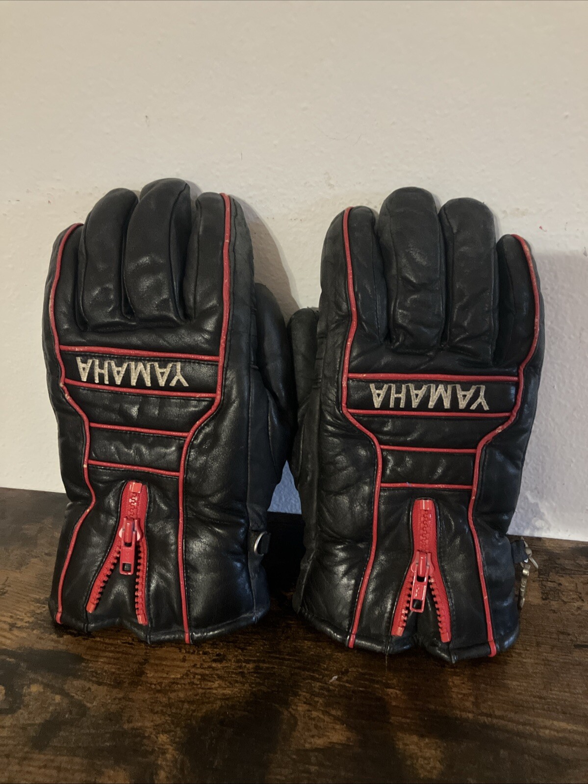 VTG Leather Yamaha Snowmobile Gloves Red Black Size M