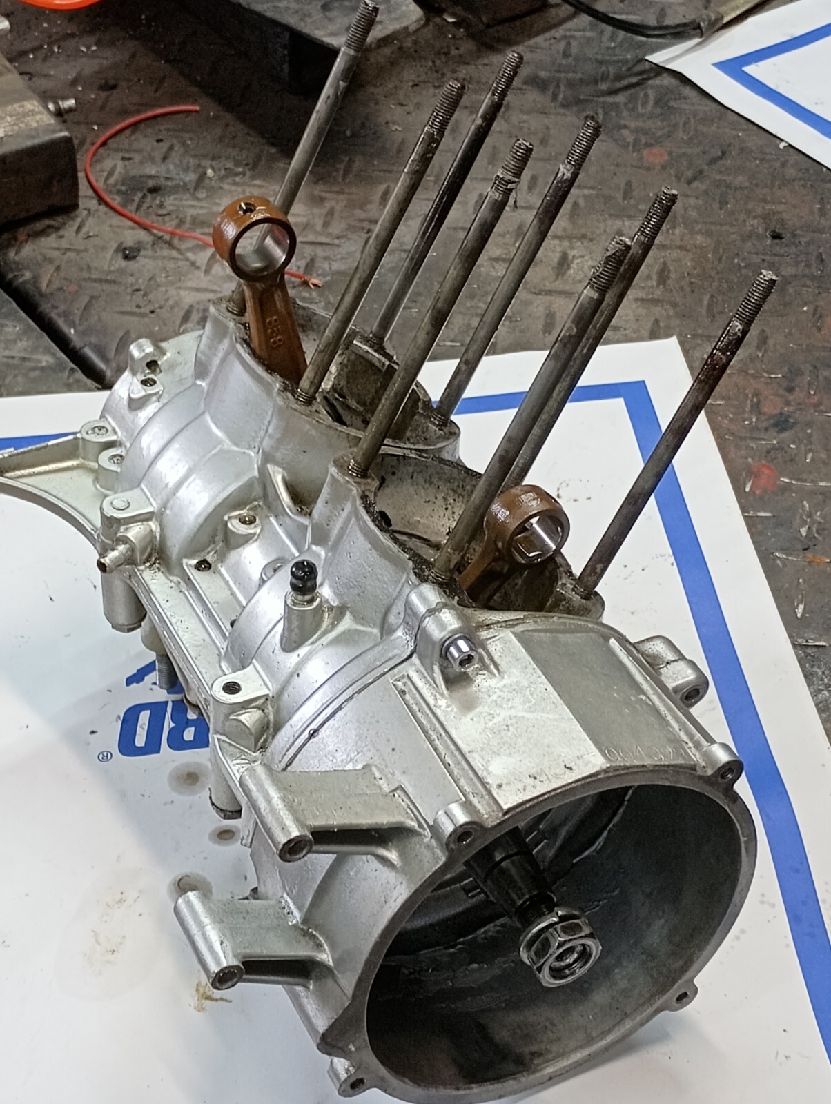 Vintage 1974 Yamaha Snowmobile Gpx 433 Engine Cases With Crankshaft