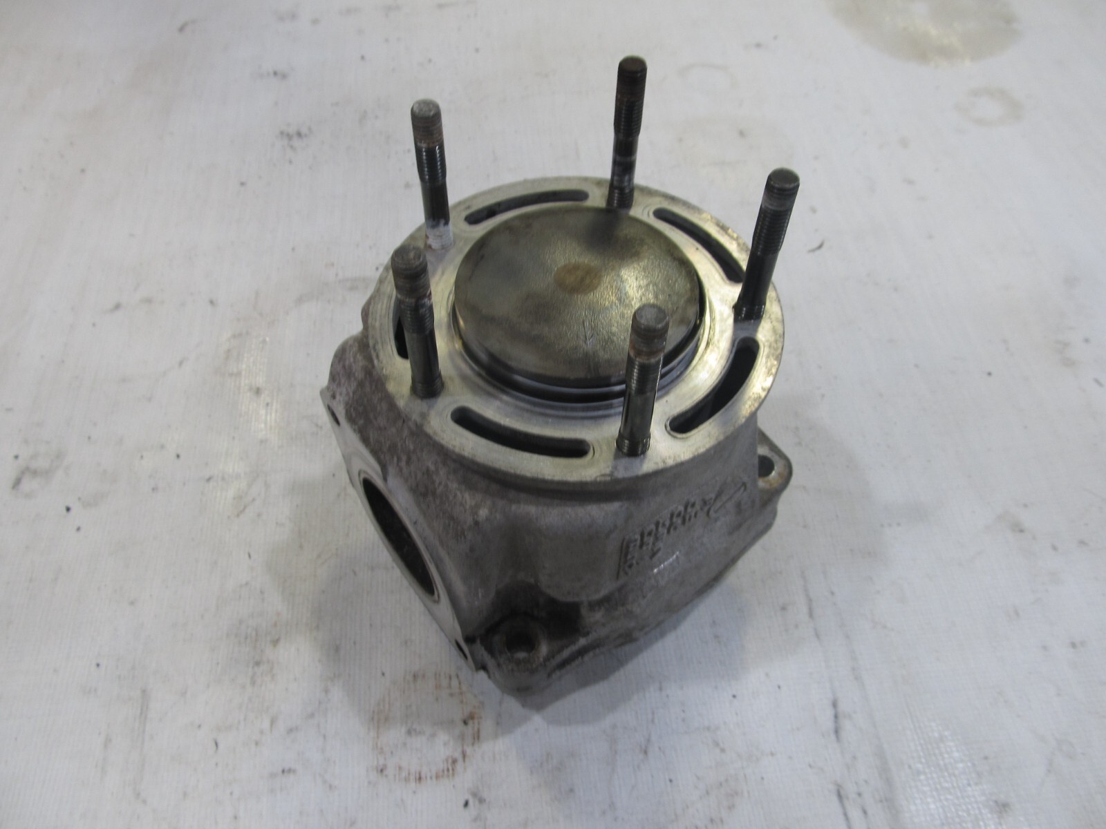 2000 Yamaha Snowmobile SXR Vmax 600 Cylinder Piston