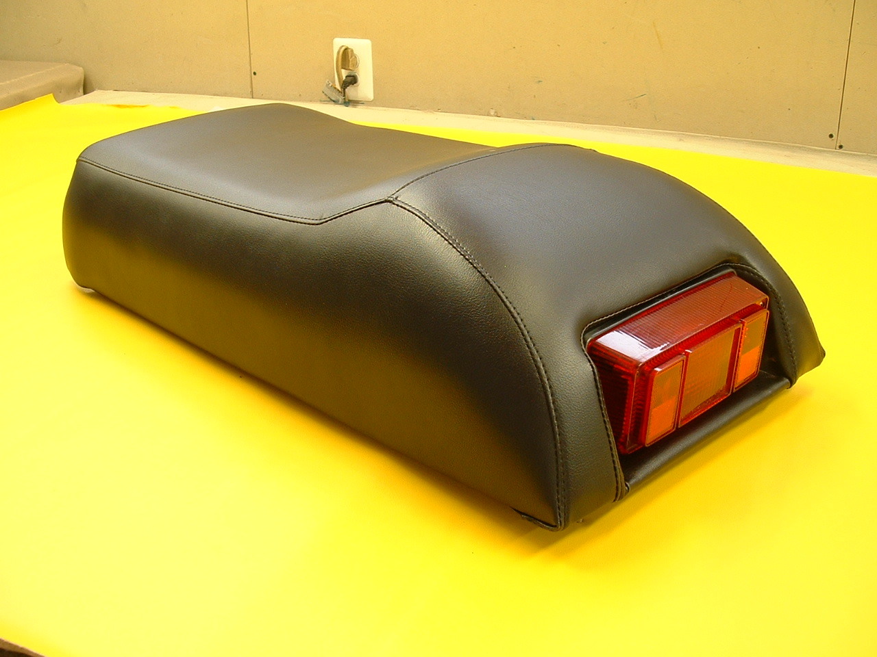 78-80  YAMAHA BLACK SRX  SNOWMOBILE SEAT COVER!