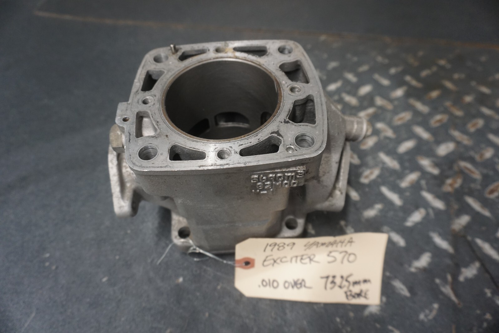 1989-1990 Yamaha OEM Cylinder Jug Exciter 86M-11311-00-00 73.25mm