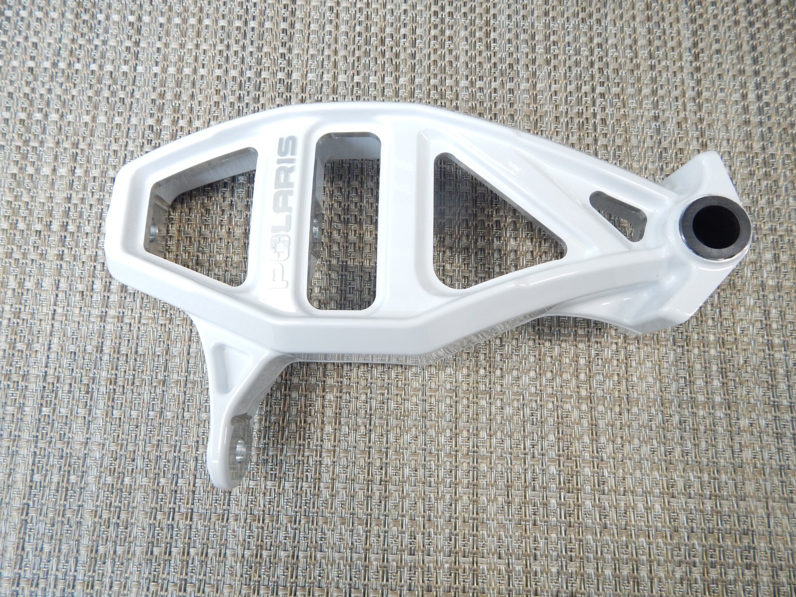 Polaris Snowmobile 2021-2025 Matryx VR1 White Right Spindle – 1824940-133