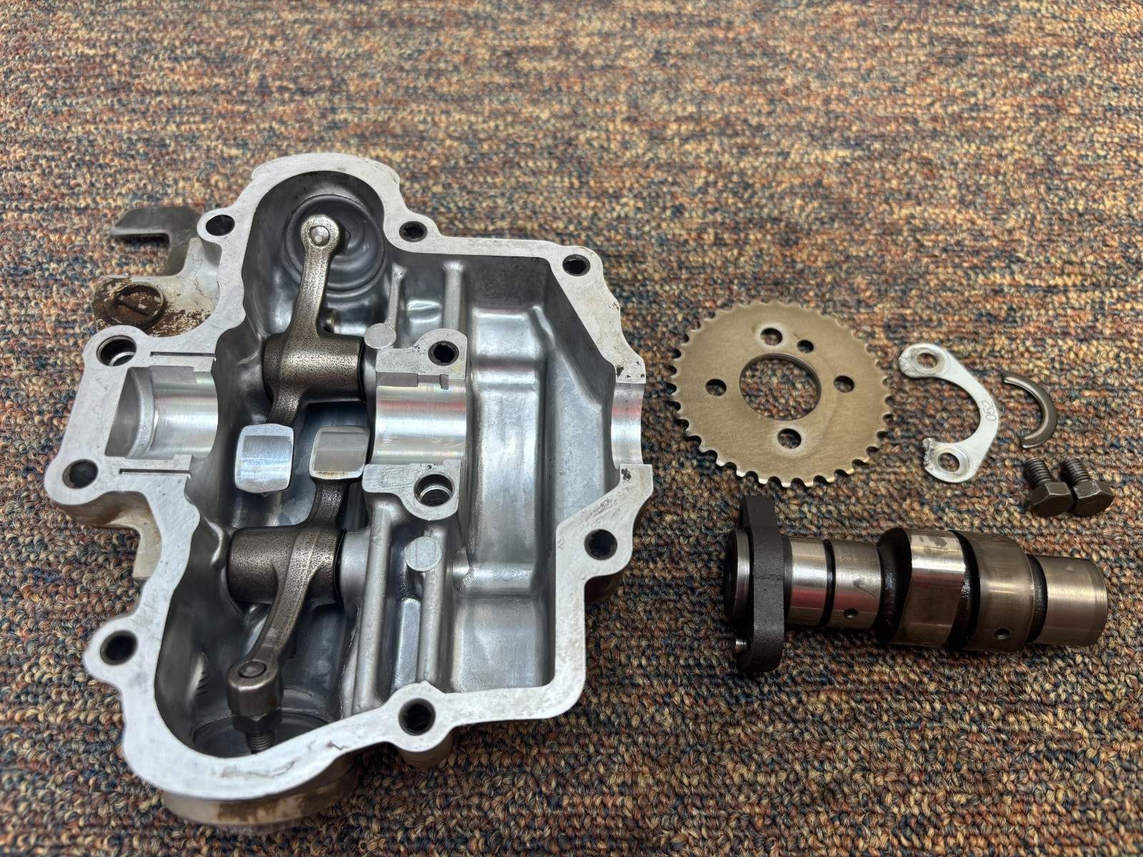 2000-05 Arctic Artic Cat 250 2×4 4×4 Cylinder Head Cover Rocker Arm Camshaft Cam