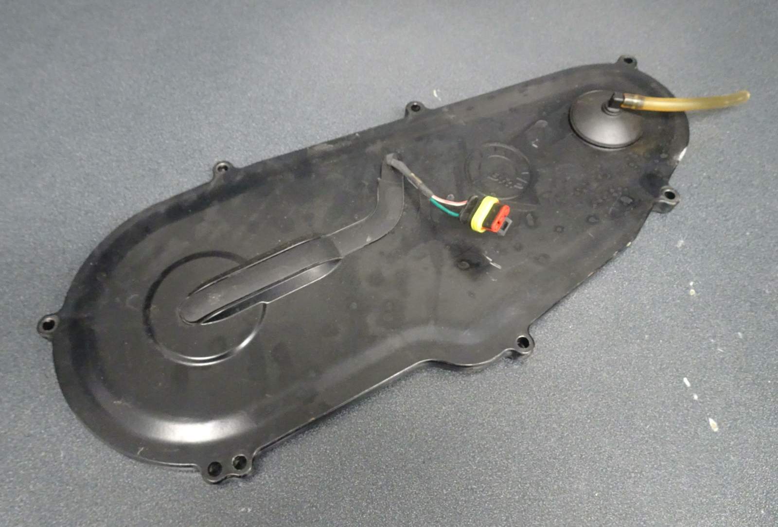 Ski-Doo Track Chain Case Chaincase Cover 504153059  504153335 MXZ Summit