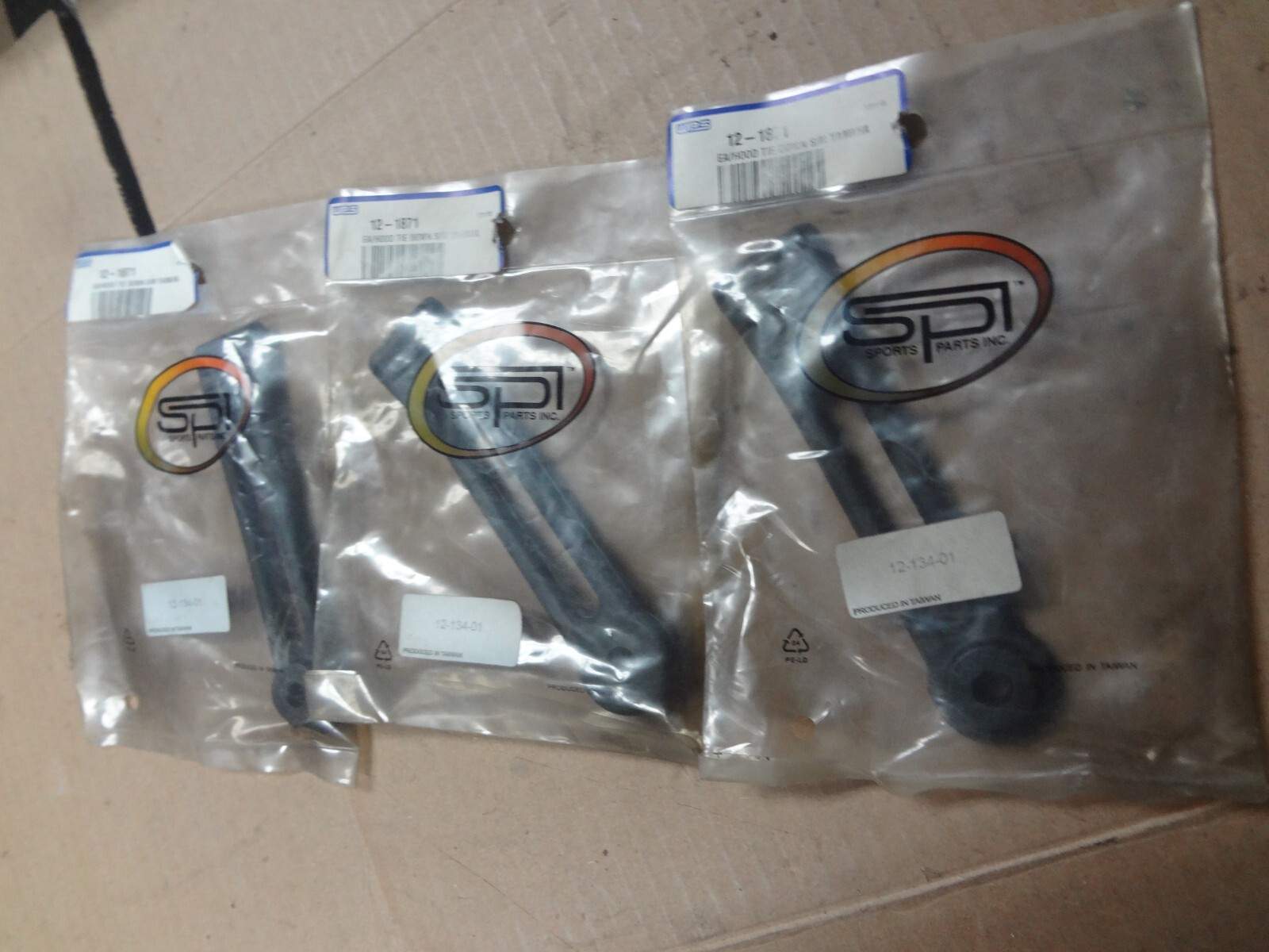 3 YAMAHA SNOWMOBILE SLED RUBBER HOOD STRAPs TIE DOWN  8V0-77171-00-00 #FC3