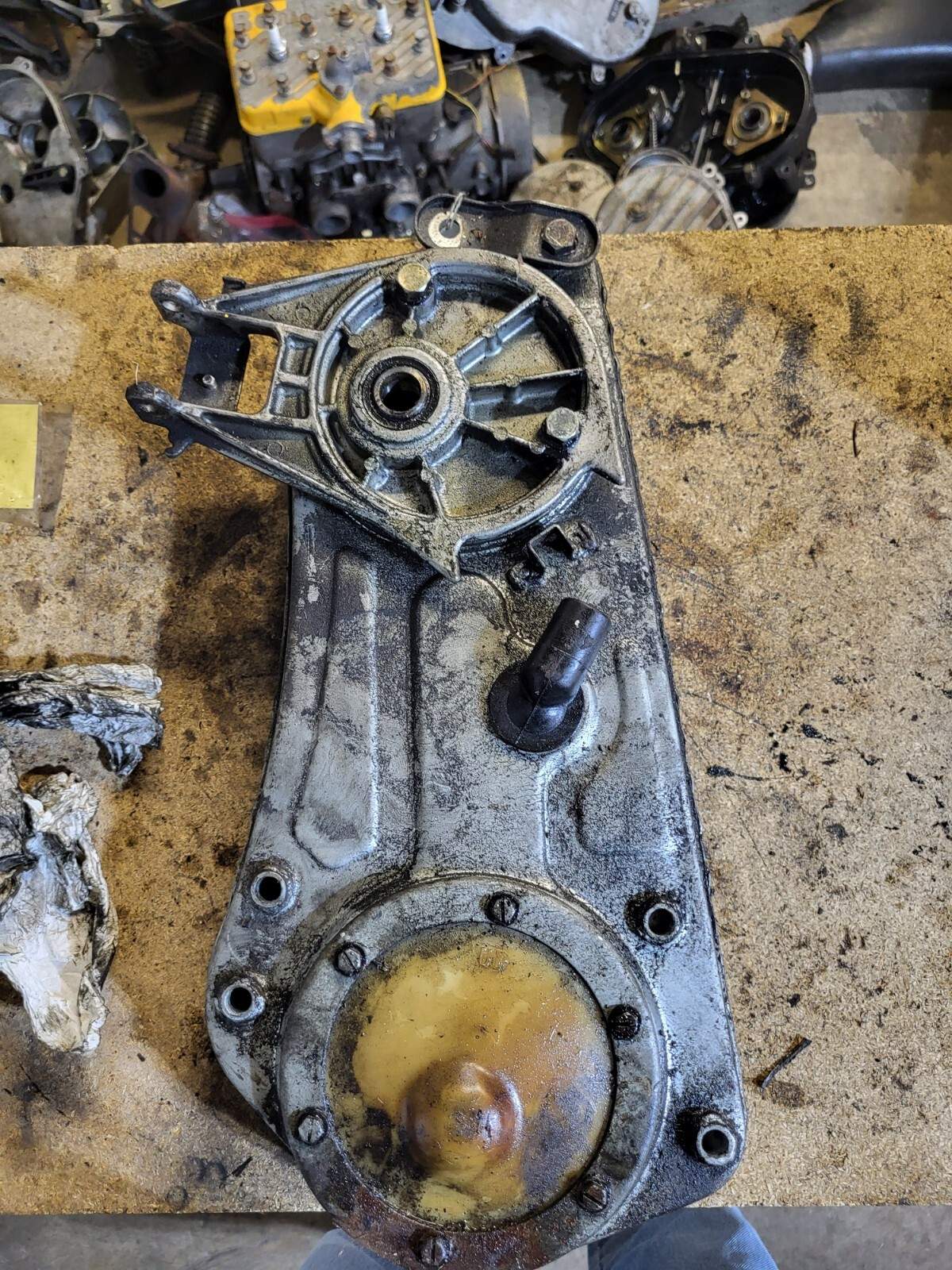 Vintage Yamaha Snowmobile Gp 433 Chaincase Assembly Gears Chain Sprockets