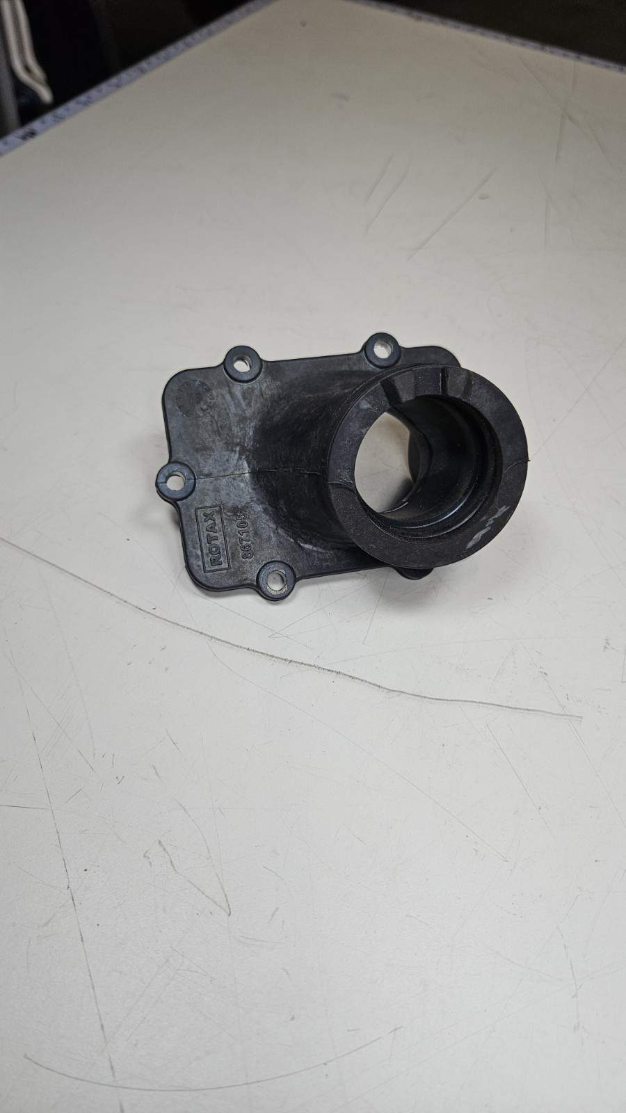 Ski-Doo Carburetor Socket 420867105 | Skandic 550F 2004-2011