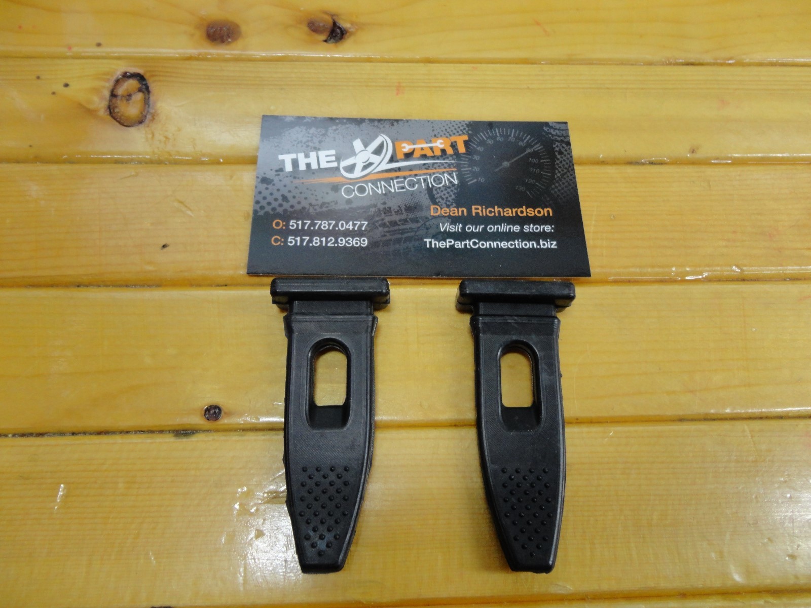 PAIR OF ARTIC CAT HOOD LATCHS OEM #4606-926 2007 F5 F6 F8 F570 F1000 T570 JAG