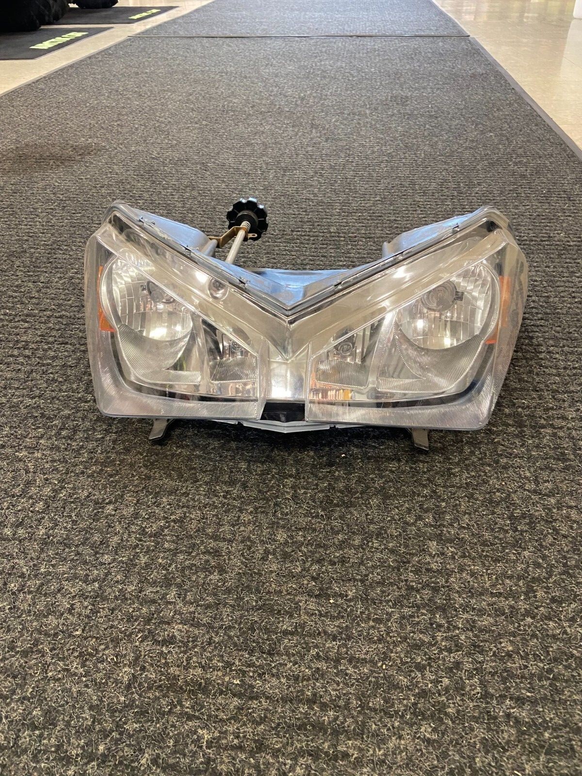POLARIS SNOWMOBILE HEADLIGHT ASSEMBLY PART# 2410377