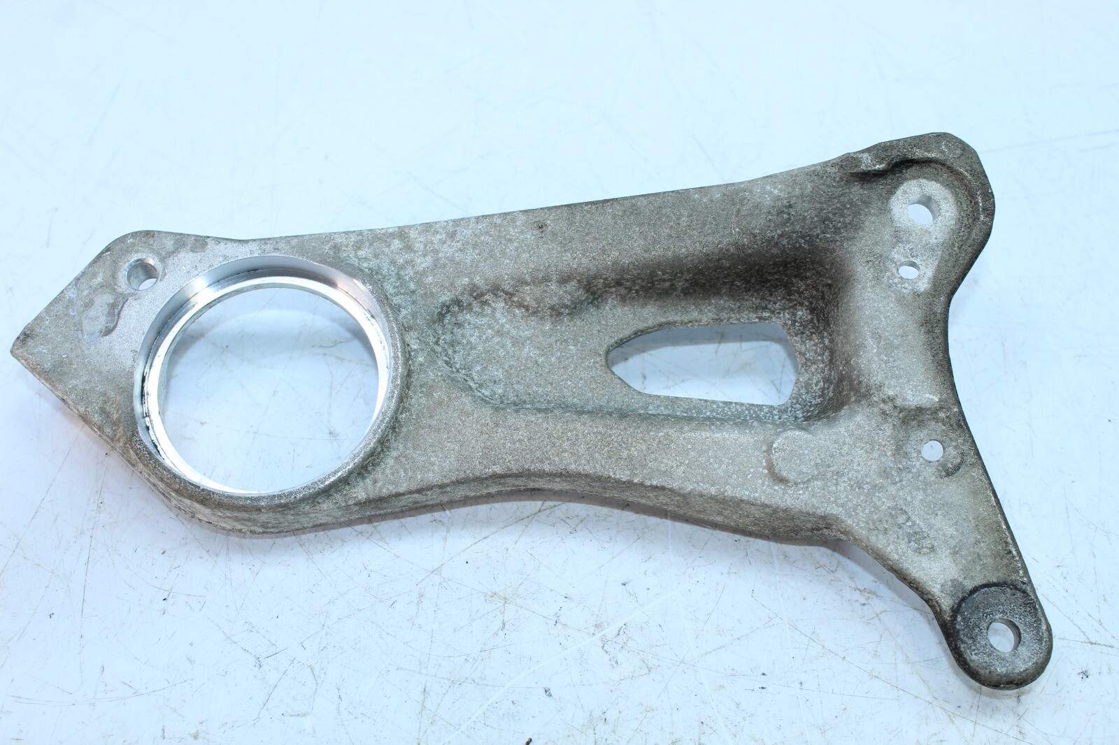 2011  SKI-DOO GRAND TOURING 1200 OEM DRIVEN PULLEY SUPPORT  518327460