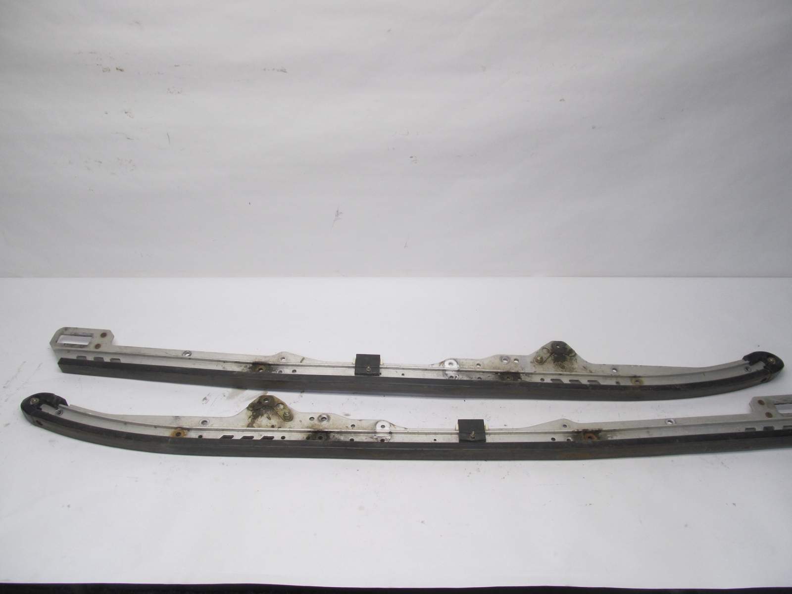 2002 POLARIS RMK 800 151 REAR SUSPENSION SLIDER RAILS PAIR LEFT AND RIGHT