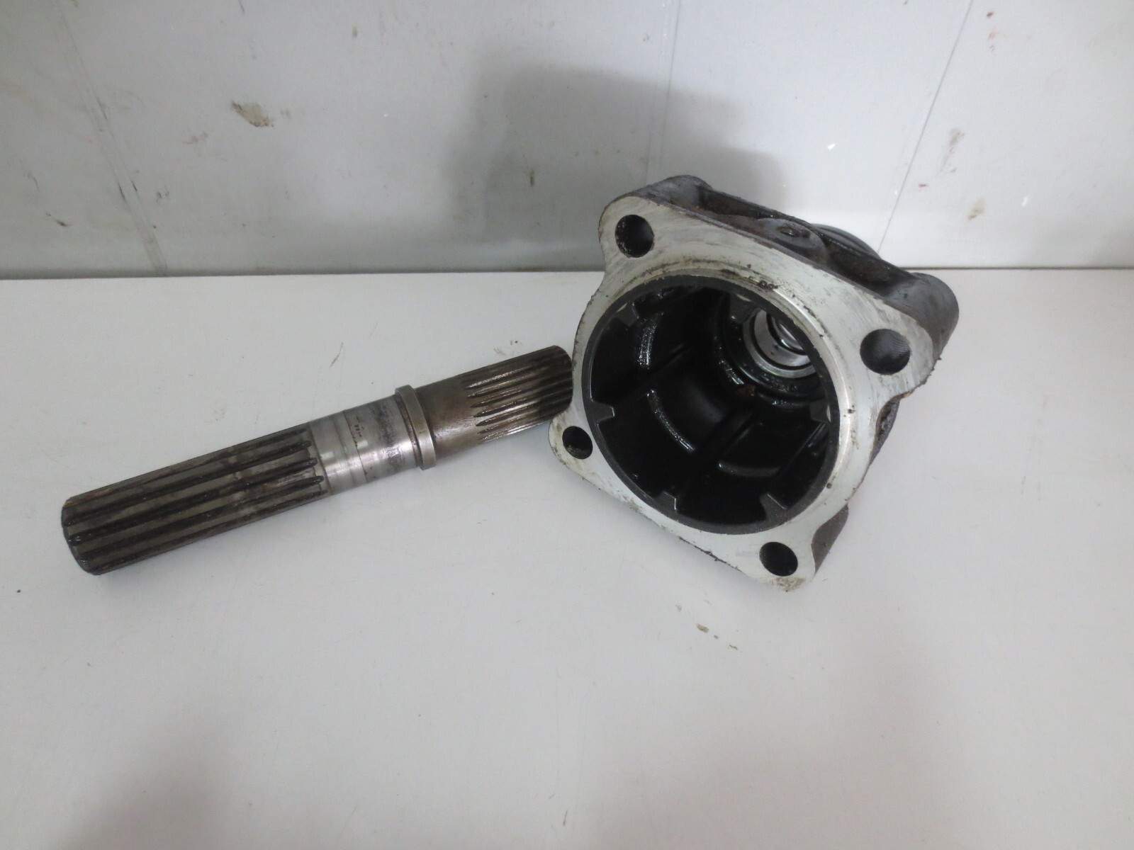 2002 Artic Cat 375 4wd ATV Used OEM Rear Differential Nose Cone w/ Shaft