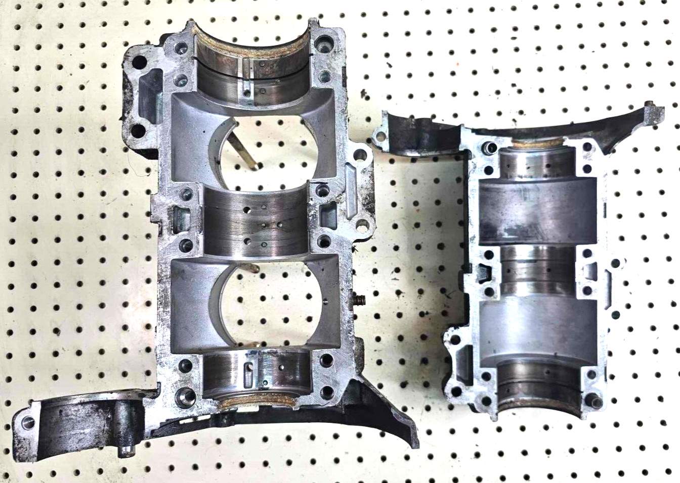1987-1992 Yamaha Exciter EX570M OEM Crankcase 84N-15100-02-00