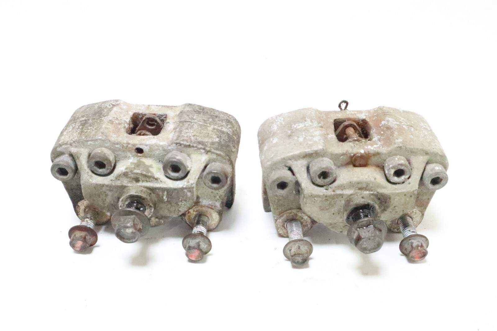 99 2000  Arctic Cat 300 4×4 OEM Front Right and left brake Caliper 0402-010