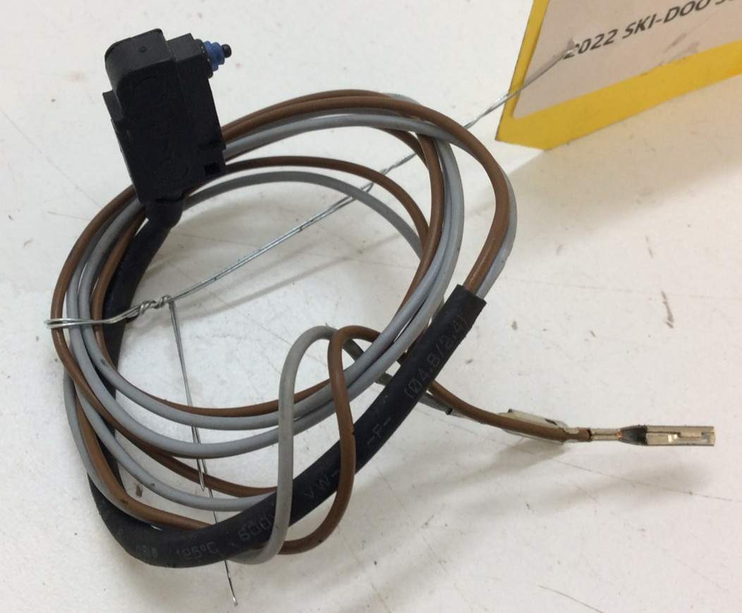 Ski Doo Used OEM Brake Light Microswitch 507032601 MX Z TNT Summit Freeride