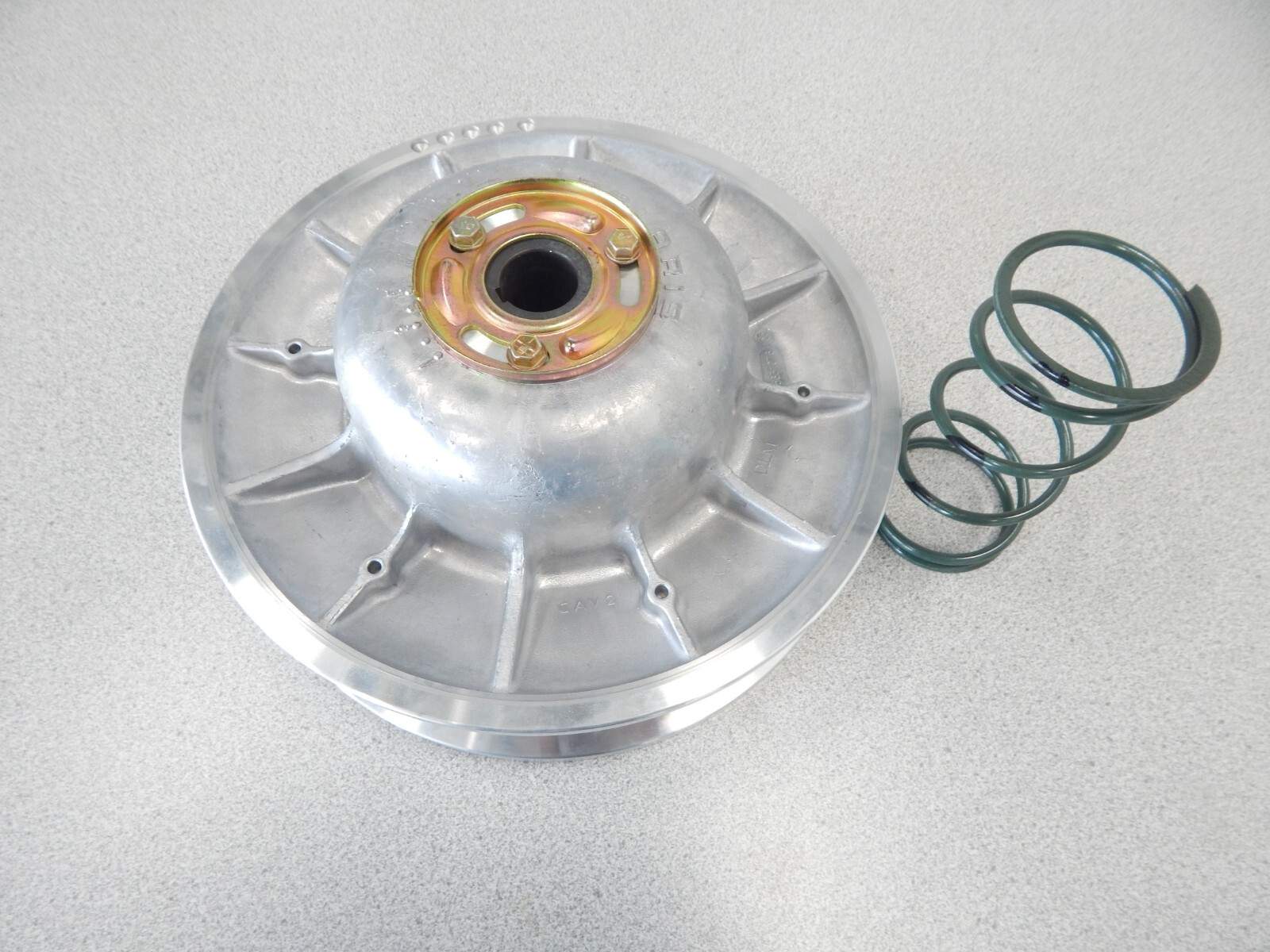 Polaris Snowmobile 2002-2003 RMK Classic Secondary Driven Clutch – 1322015