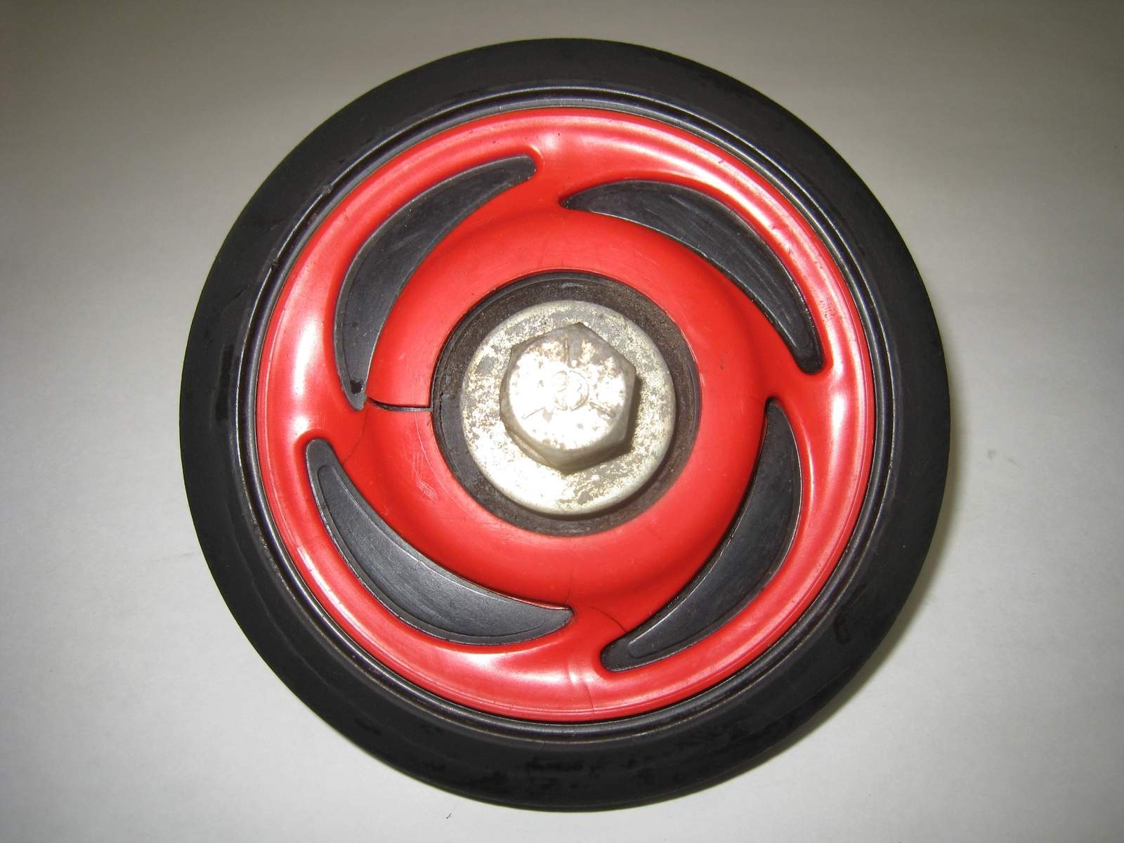 1999 POLARIS RMK700 RIGHT UPPER BOGIE IDLER WHEEL