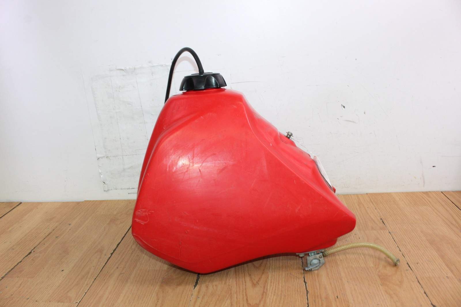 2003 Honda XR250R Fuel Tank w/Petcock