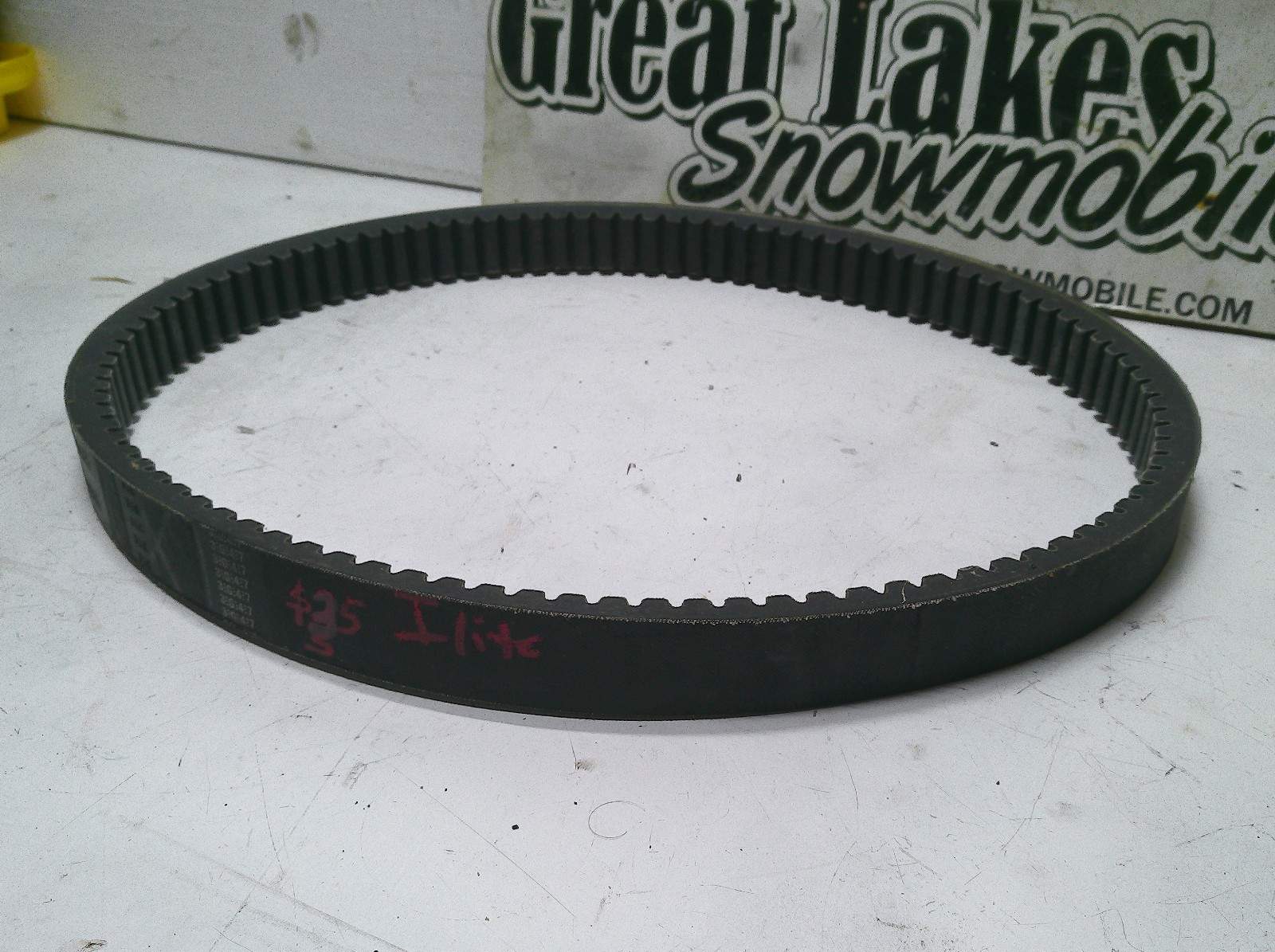 Polaris Indy lite 340 440 Sport Touring Snowmobile 3211055 Drive Belt