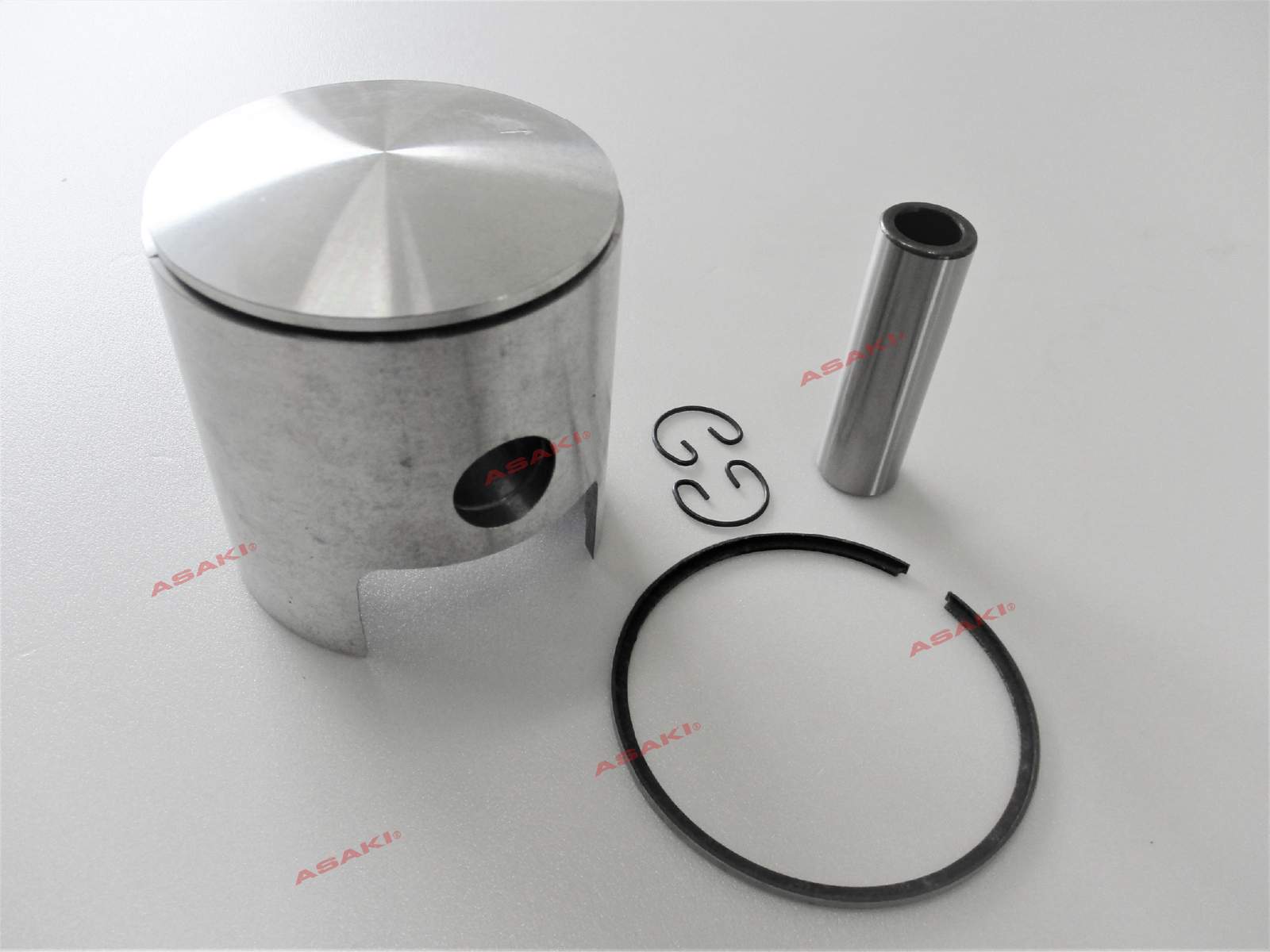 For Snowmobile YAMAHA GP292/GS300A Piston kit 09-812-02 823-11636-00 0.50 + Ring