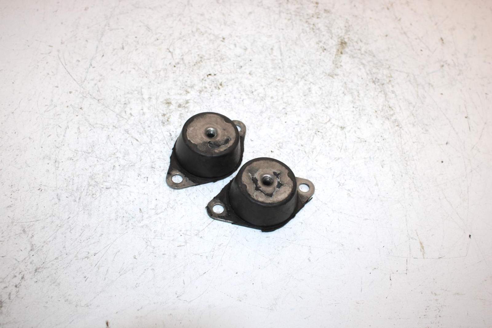 1999 Sea-doo Gti Oem Engine Mount Pair 270000425 JS44