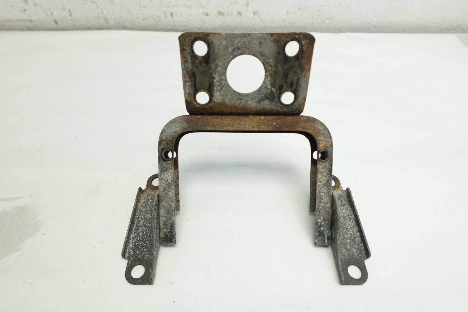 1988-1991 Yamaha SNOSPORT 125cc SNOSCOOT 80cc OEM Headlight Stay Bracket