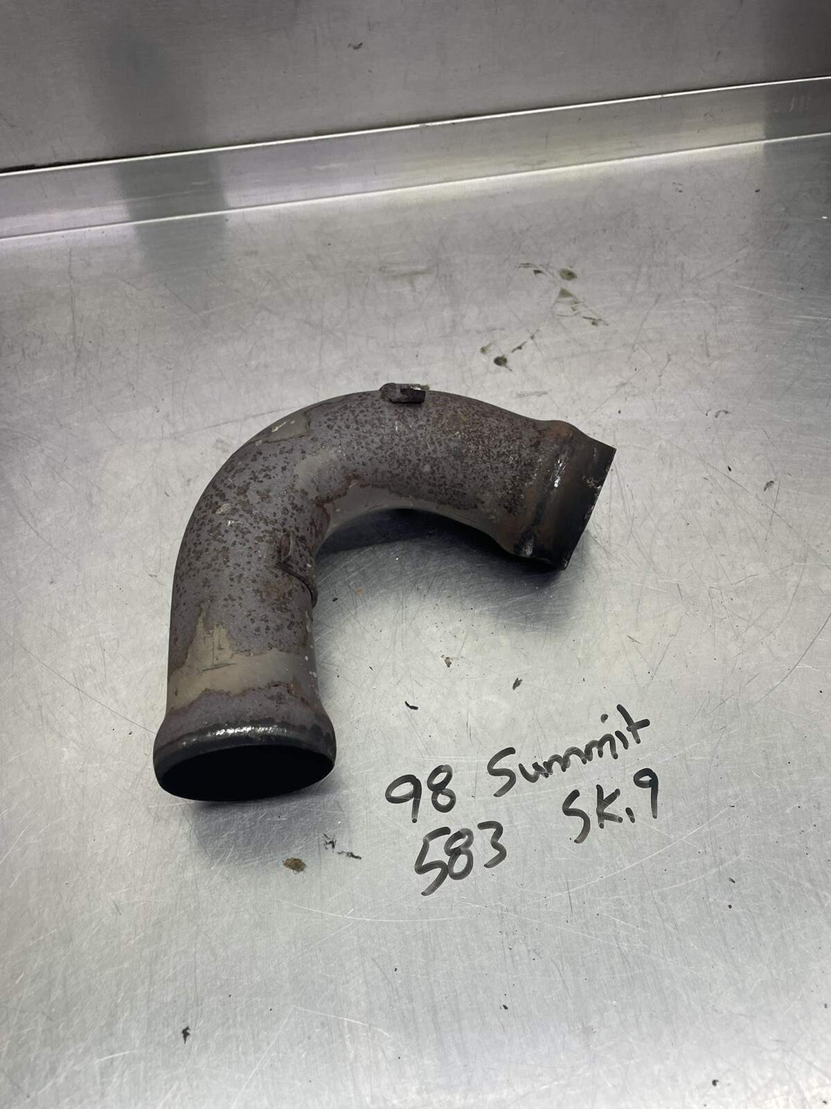 98 99 Skidoo Formula Summit 583 670 Exhaust Expansion Chamber Pipe Elbow Tail