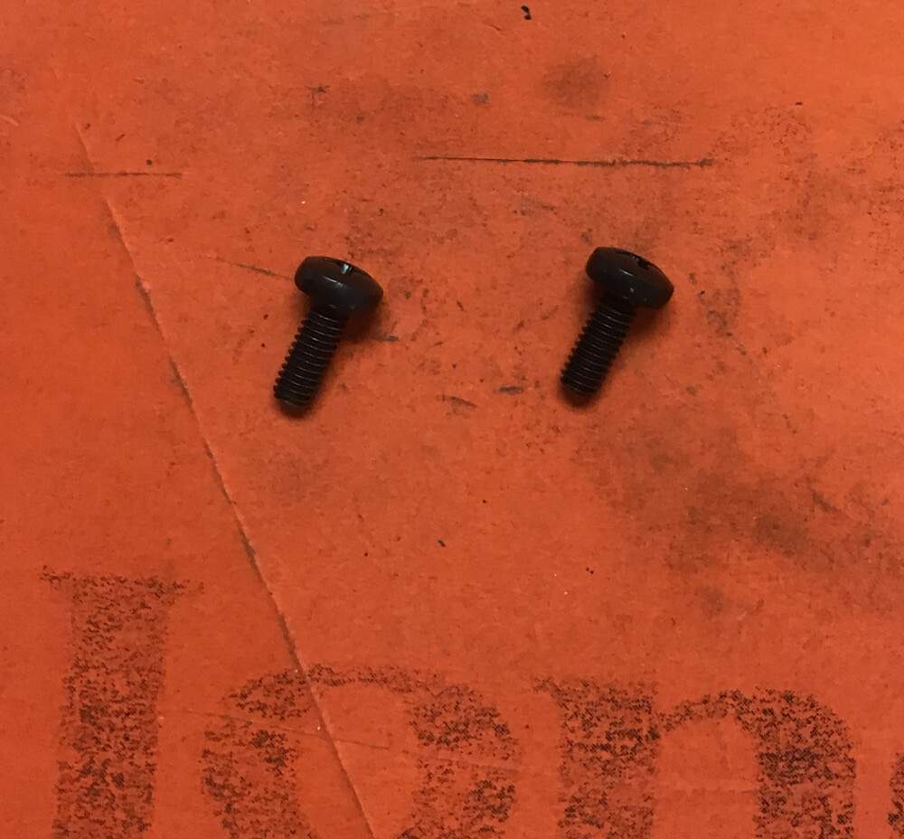 artic cat machine screw 0423-146, Lot Of 2