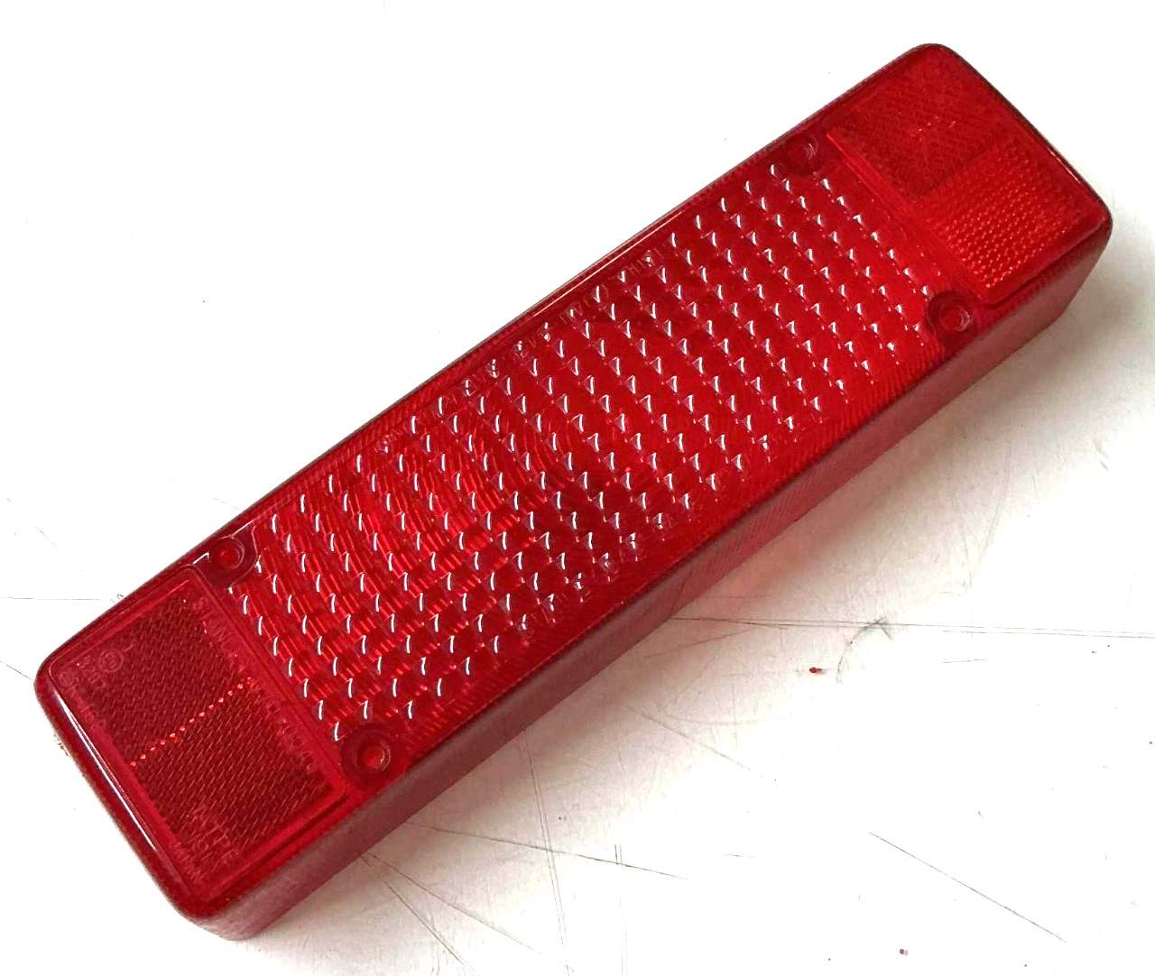 YAMAHA SNOWMOBILE 1980-2011 MODELS TAILLIGHT LENS 8K4-84721-01-00