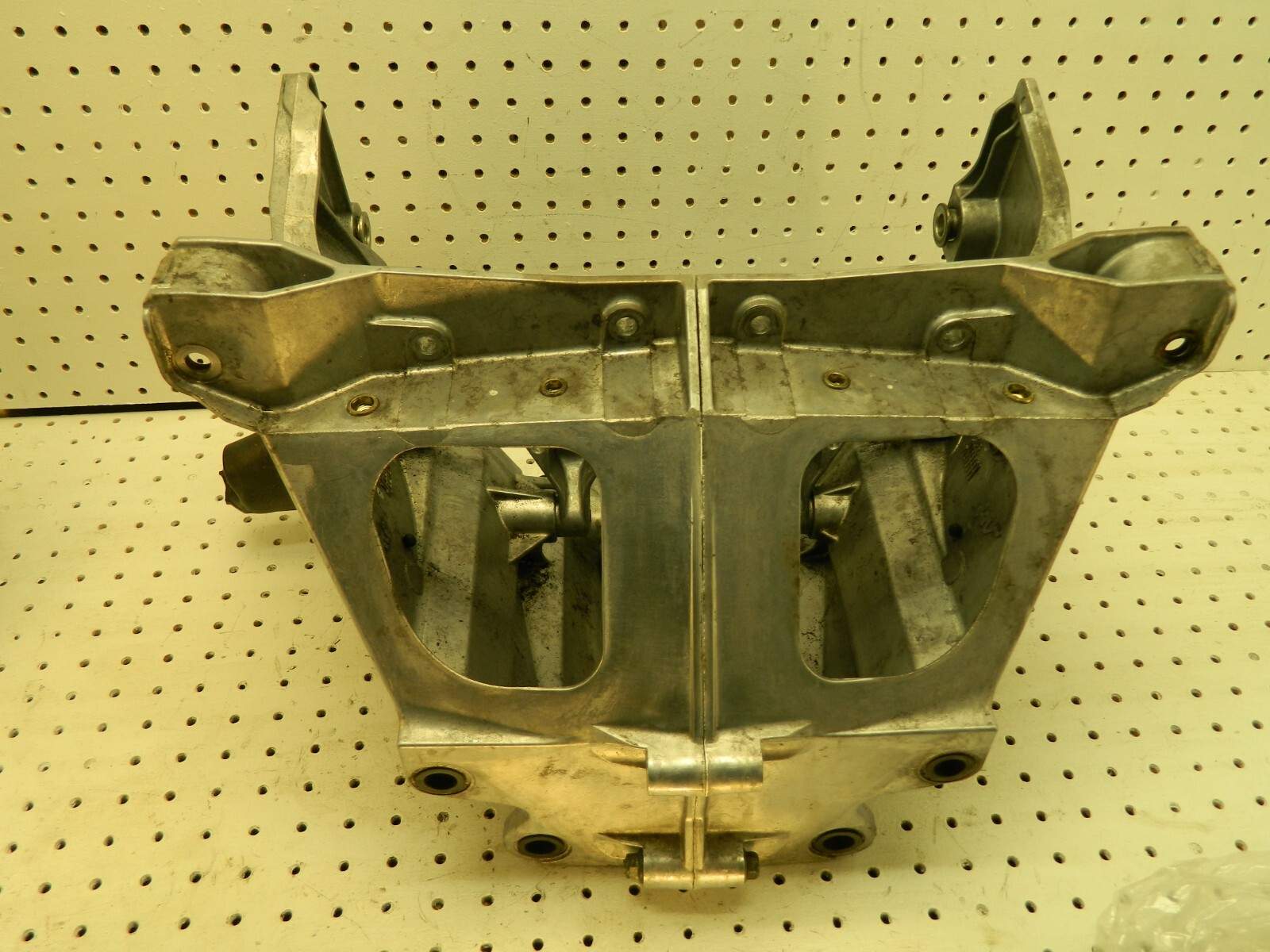 Yamaha Apex Bulkhead  Vector Nytro 8FA-W2197-11-00 Attak Vector Used OEM