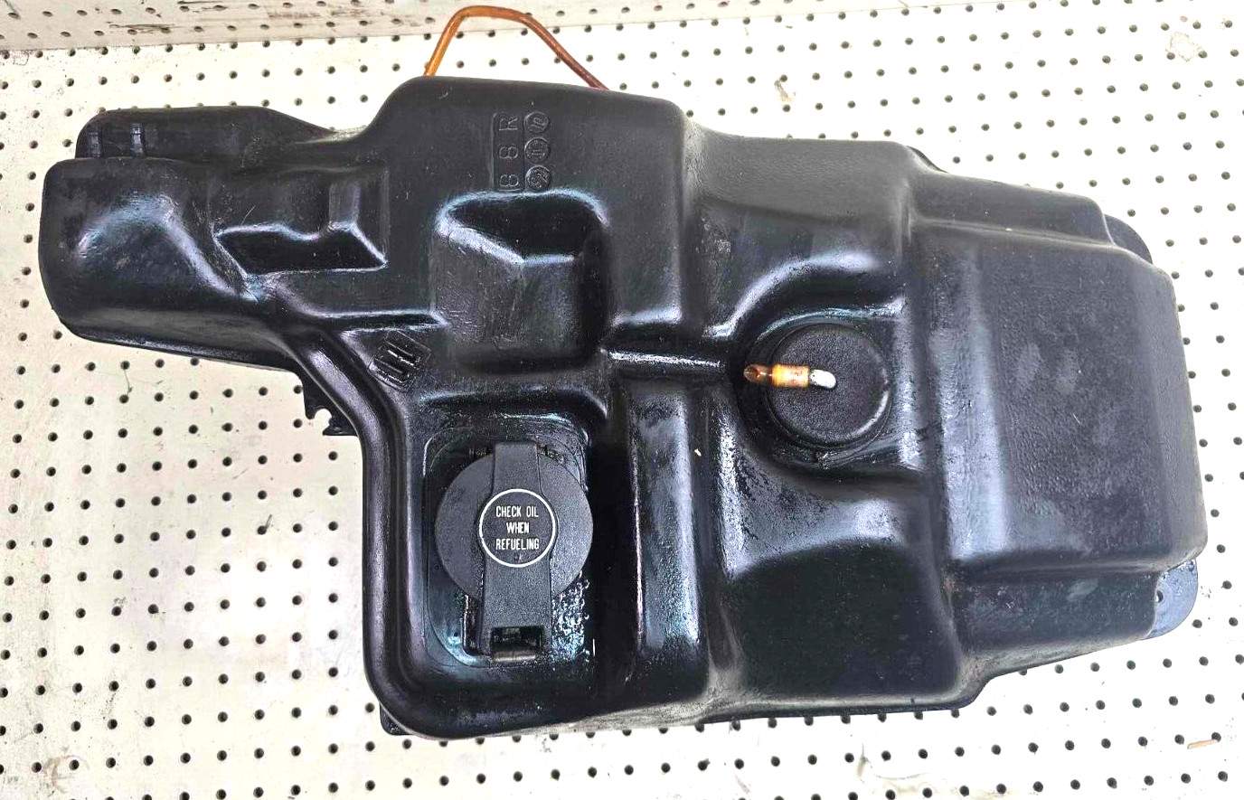 Yamaha Exciter 570 1991-1993 OEM Gas Fuel Petrol Tank Reservoir 88R-24111-00-00