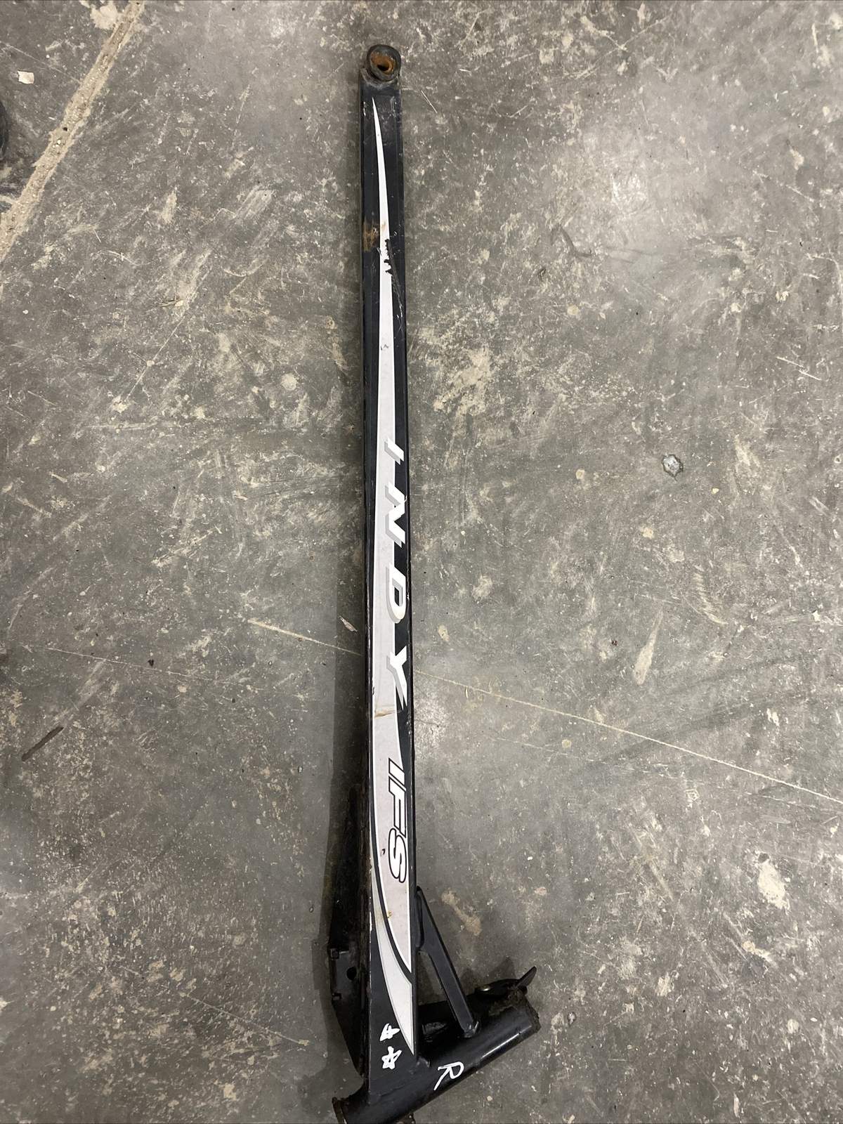 2003 Polaris  Snowmobile SPORT TOURING Right Trailing Arm  #1