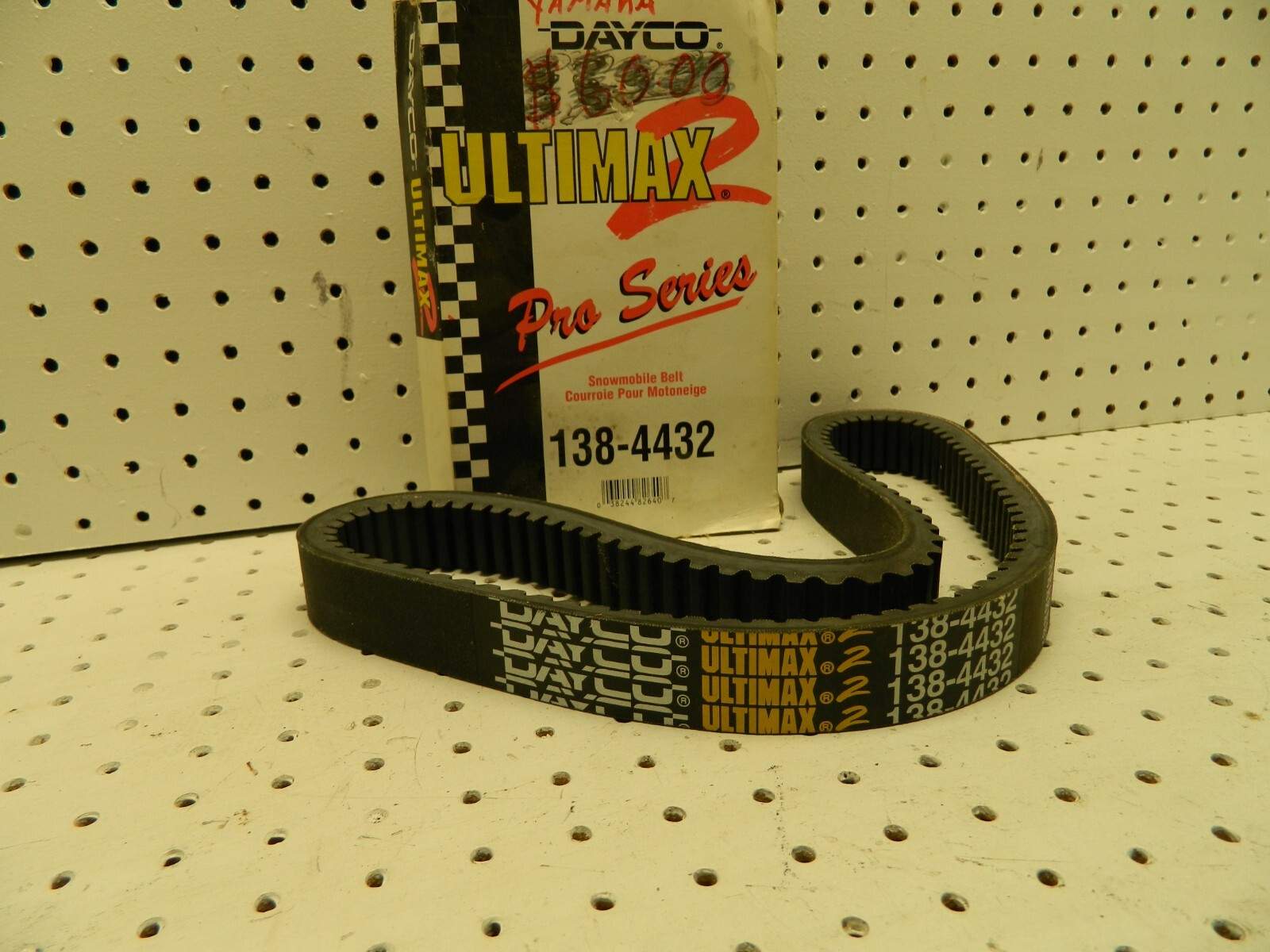 NEW YAMAHA SNOWMOBILE ULTIMAX PRO SERIES DRIVE BELT 138-4432 8DN-17641-00-00