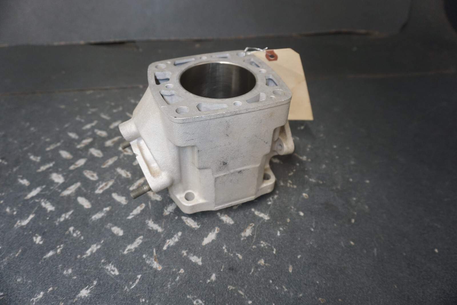 NEW 1987-1988 Yamaha Exciter Deluxe EX570 OEM Engine Cylinder Bore Jug