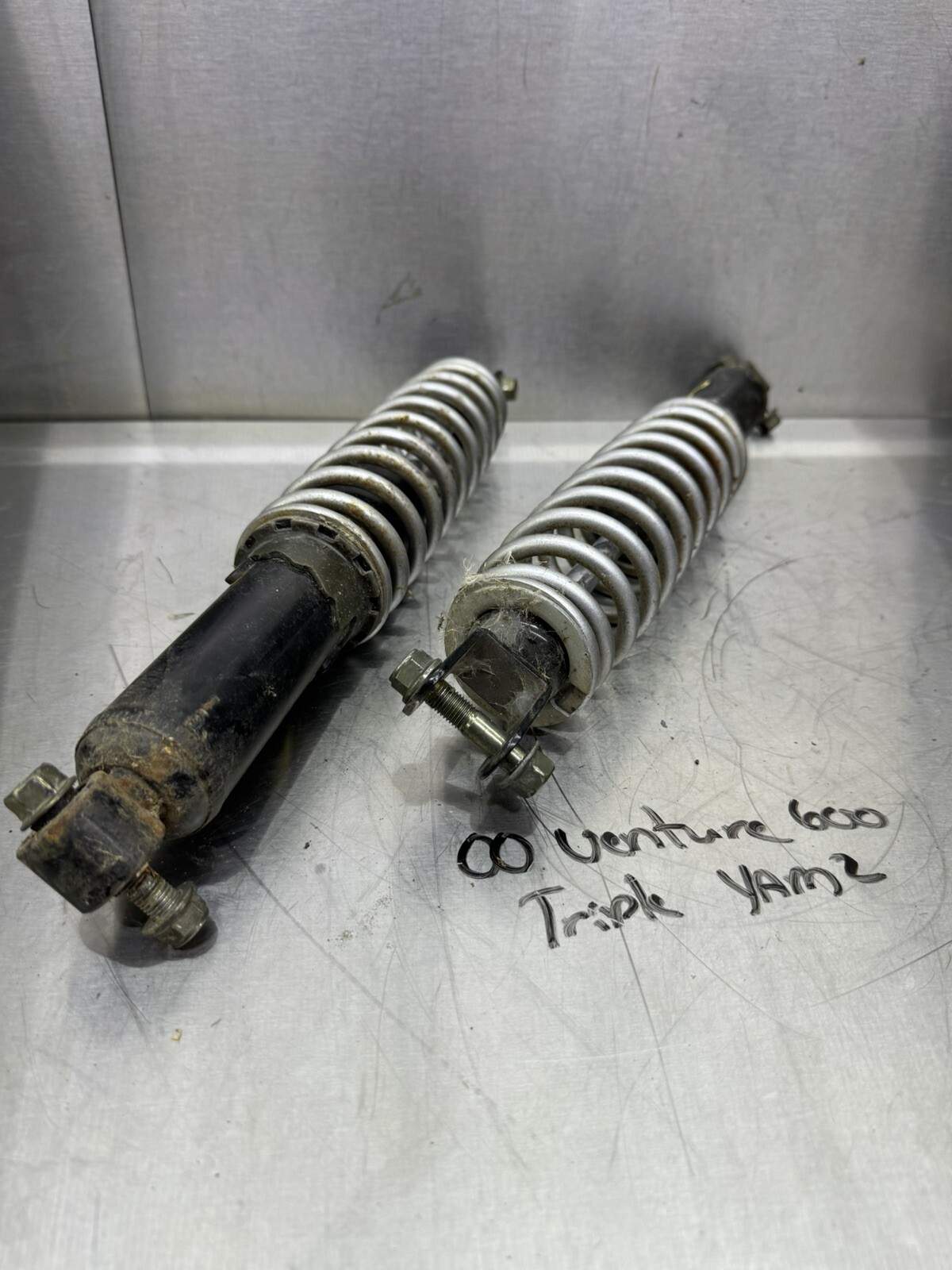 97-06 00 01 Oem Yamaha Front Shocks Spring Viper Vmax Sxr Venture Phazer 600 700