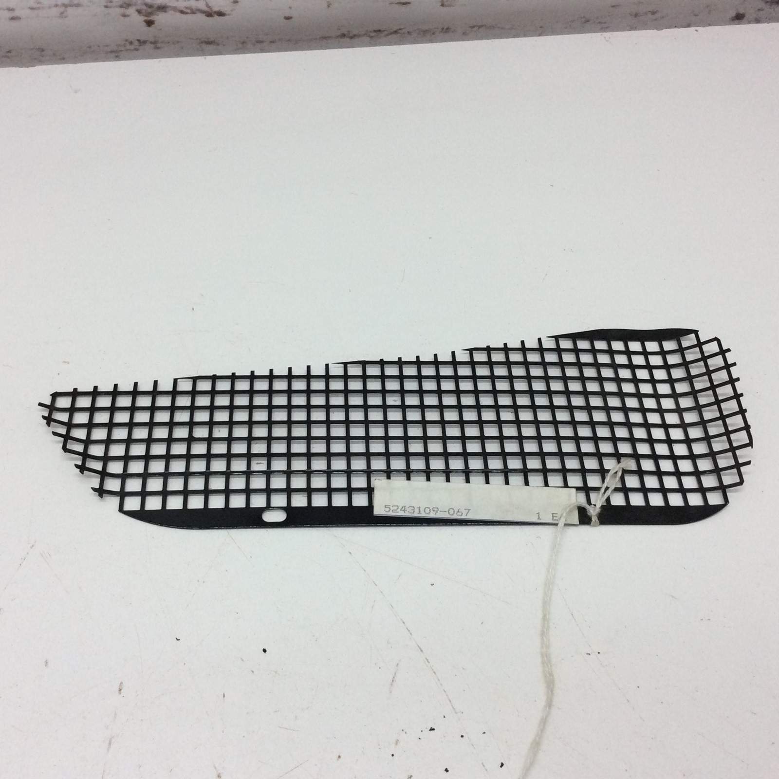 Polaris NOS New Upper Hood Vent Screen 1999-2015 Widetrak XCR Indy 5243109 RMK