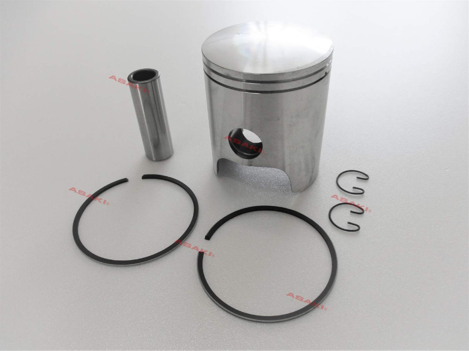 For Snowmobile YAMAHA ET300E/ET300G Piston kit 09-811 8K0-11631-00-96 STD +Ring